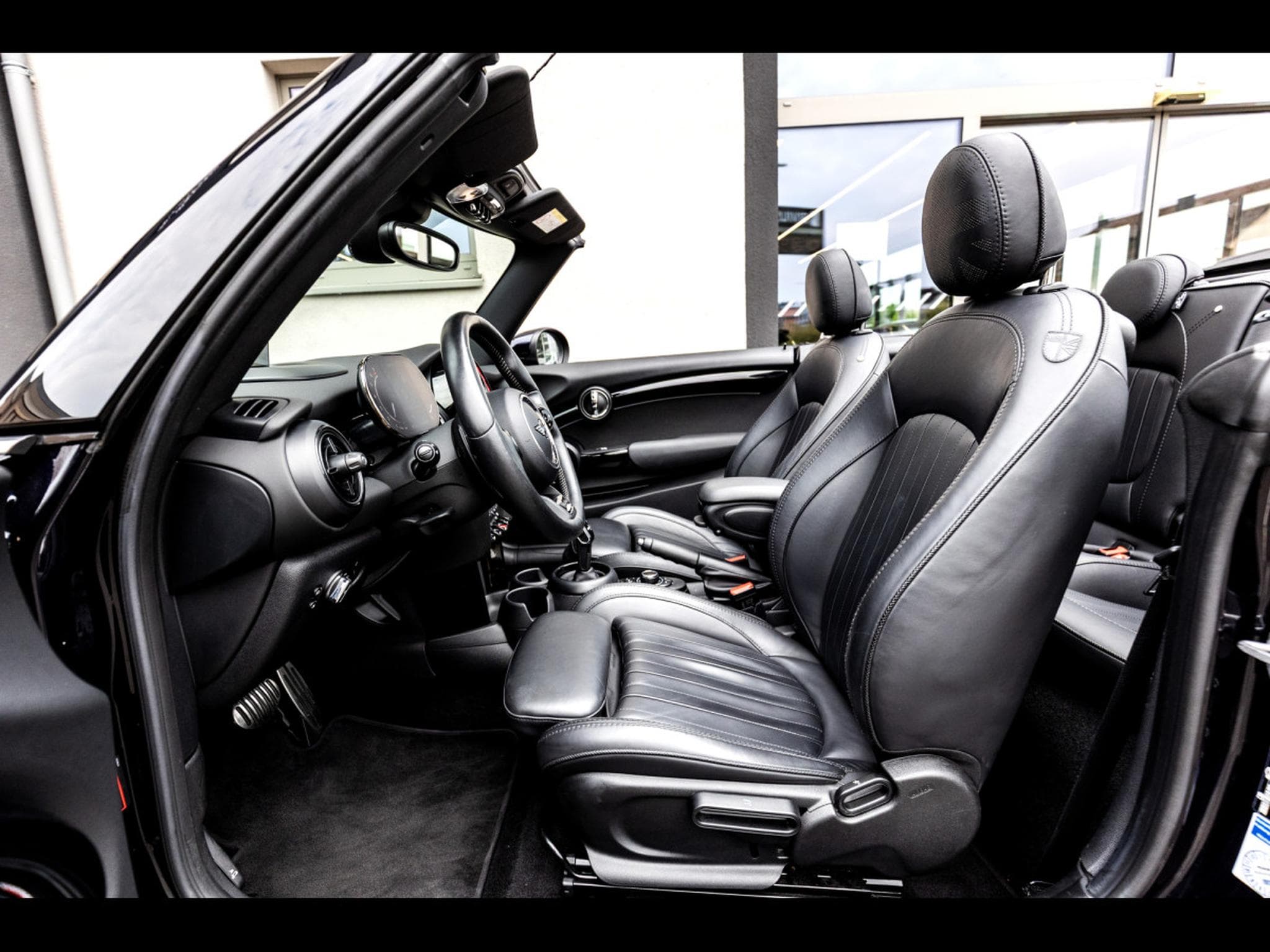 Mini Cooper John Cooper Works Cabriolet AUTO (2022) - Photo 11