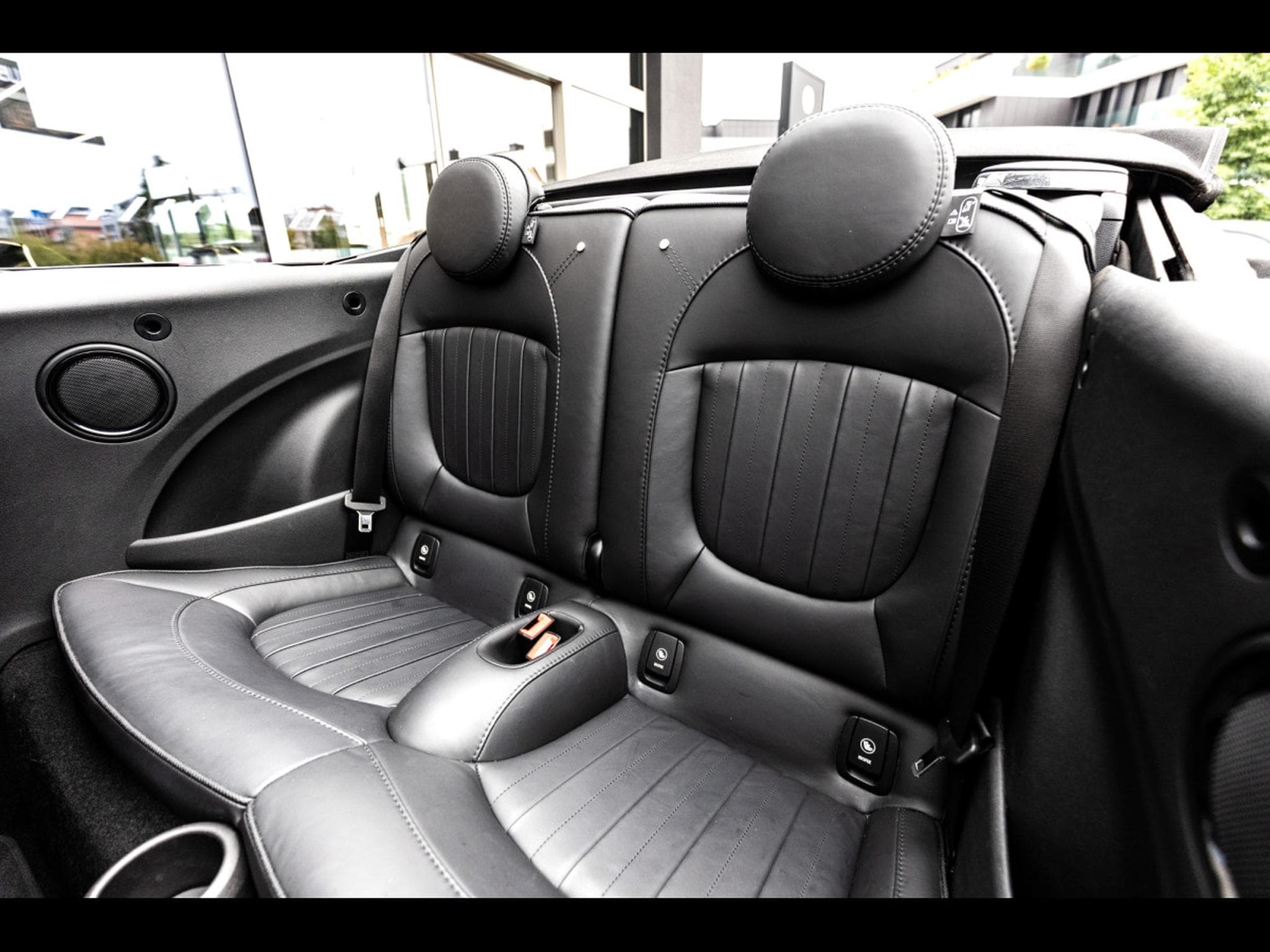 Mini Cooper John Cooper Works Cabriolet AUTO (2022) - Photo 22
