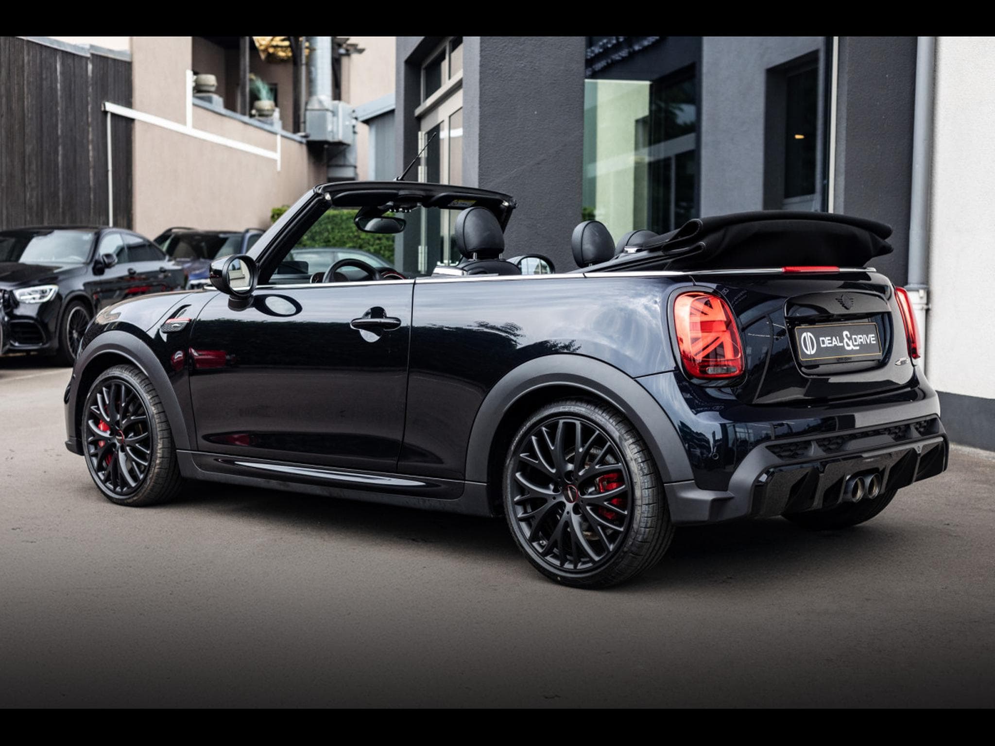 Mini Cooper John Cooper Works Cabriolet AUTO (2022) - Photo 8