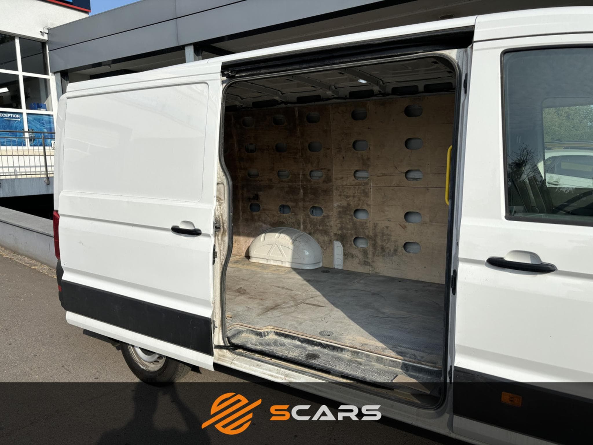 VW Crafter 2.0 Tdi 140cv L3H2 *Attache remorque (2019) - Foto 7