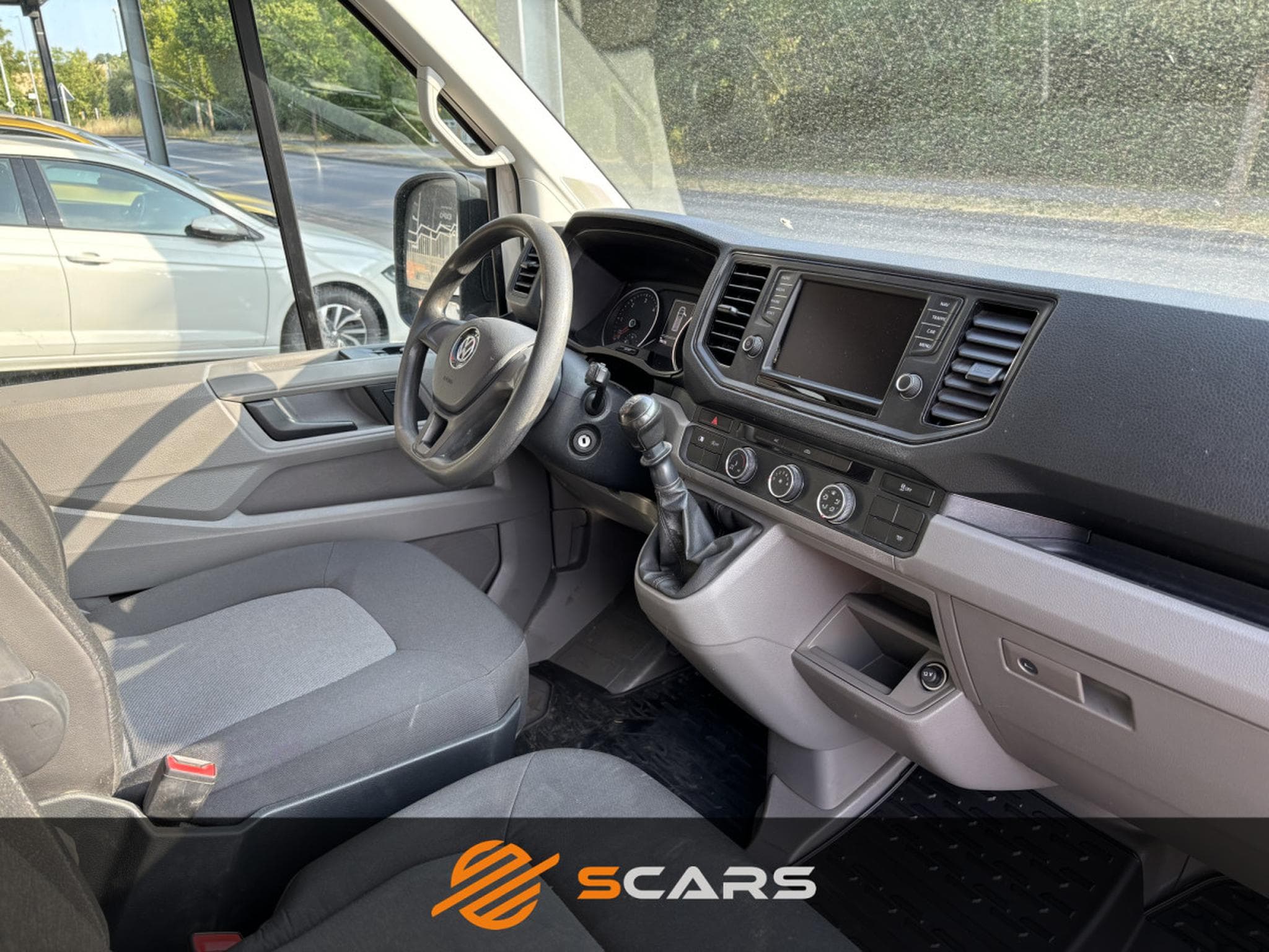 VW Crafter 2.0 Tdi 140cv L3H2 *Attache remorque (2019) - Foto 8