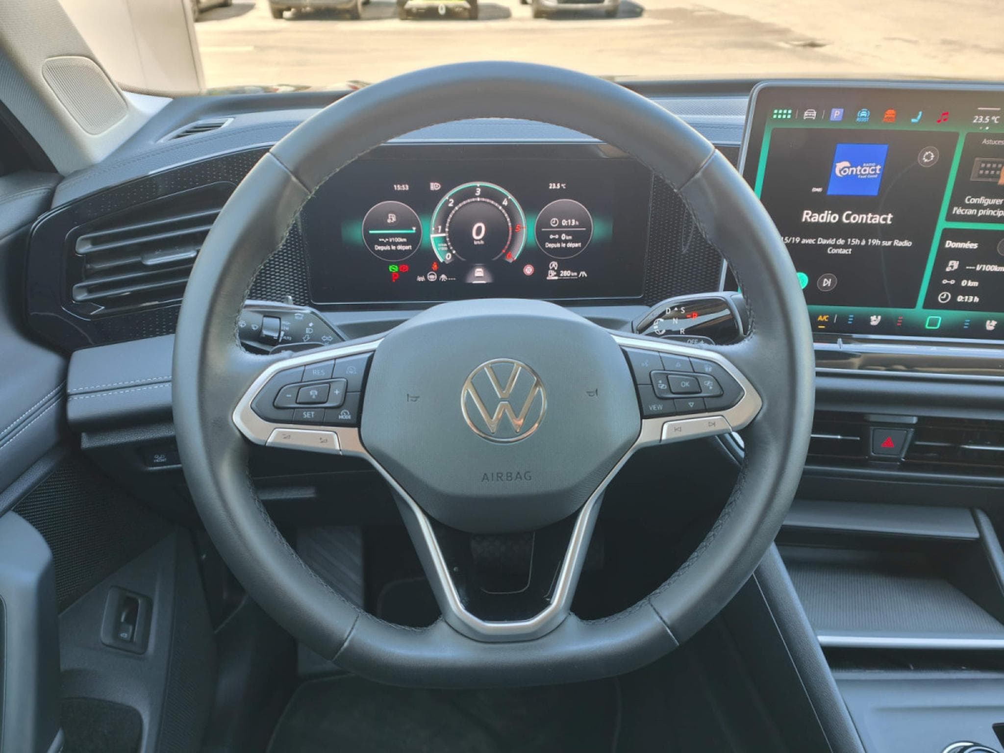 VW Tiguan 2.0 TDI DSG GPS CARPLAY CAMERA 360 SIEGES CHAUFFANTS VENTILE (2025) - Photo 16