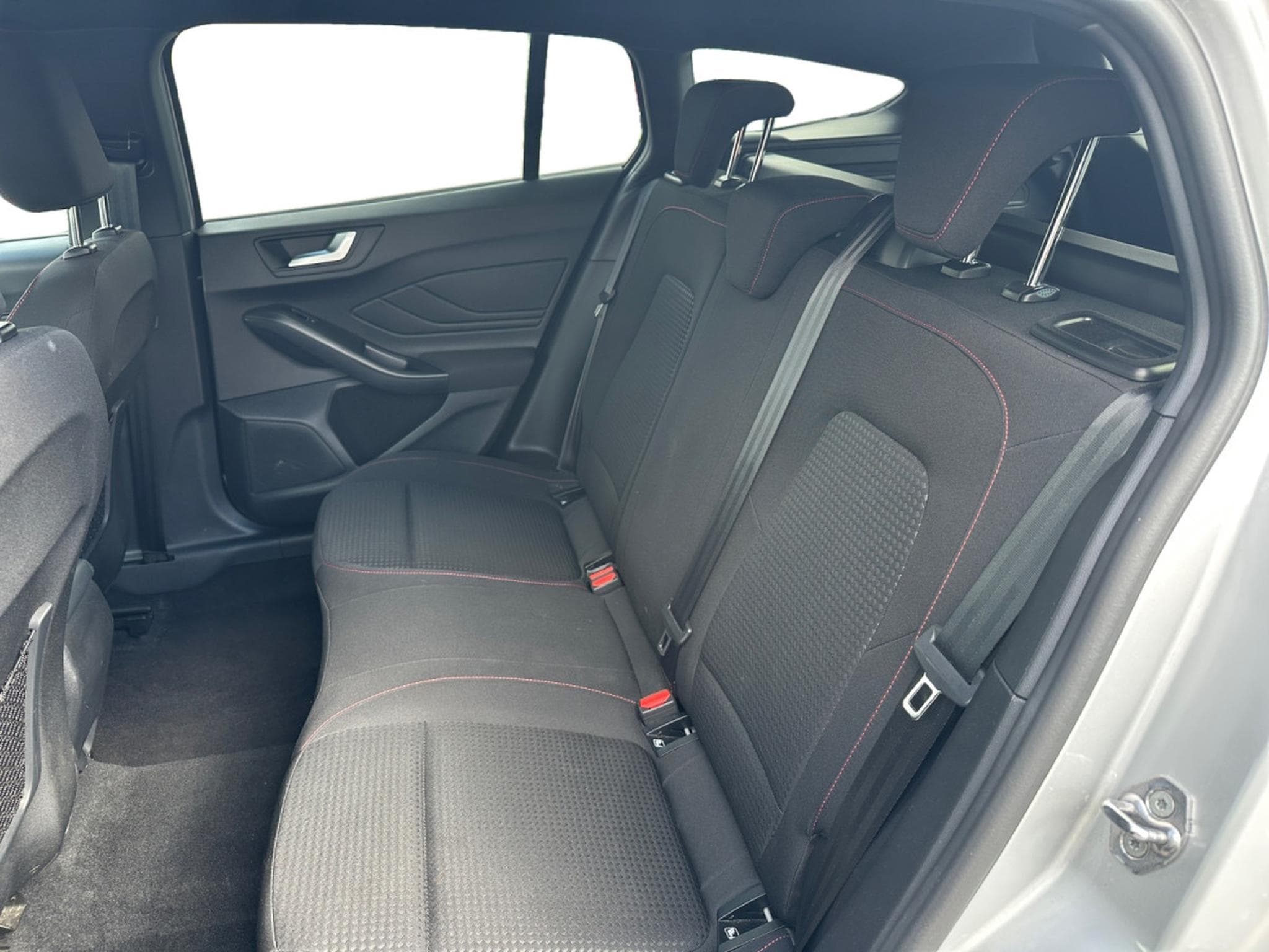 Ford Focus 1.0i ST- LINE Ecoboost (2024) - Foto 9