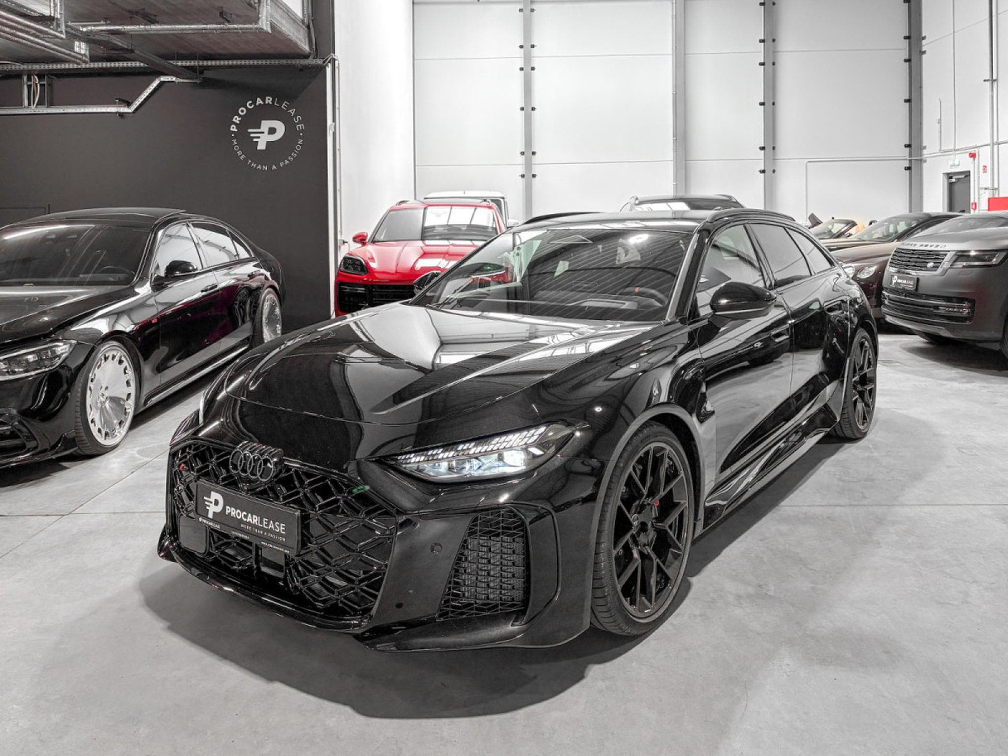 Audi RS5 Audi RS5 Avant Performance Facelift – Carbone_Céramique – RS (2026) - Photo 1