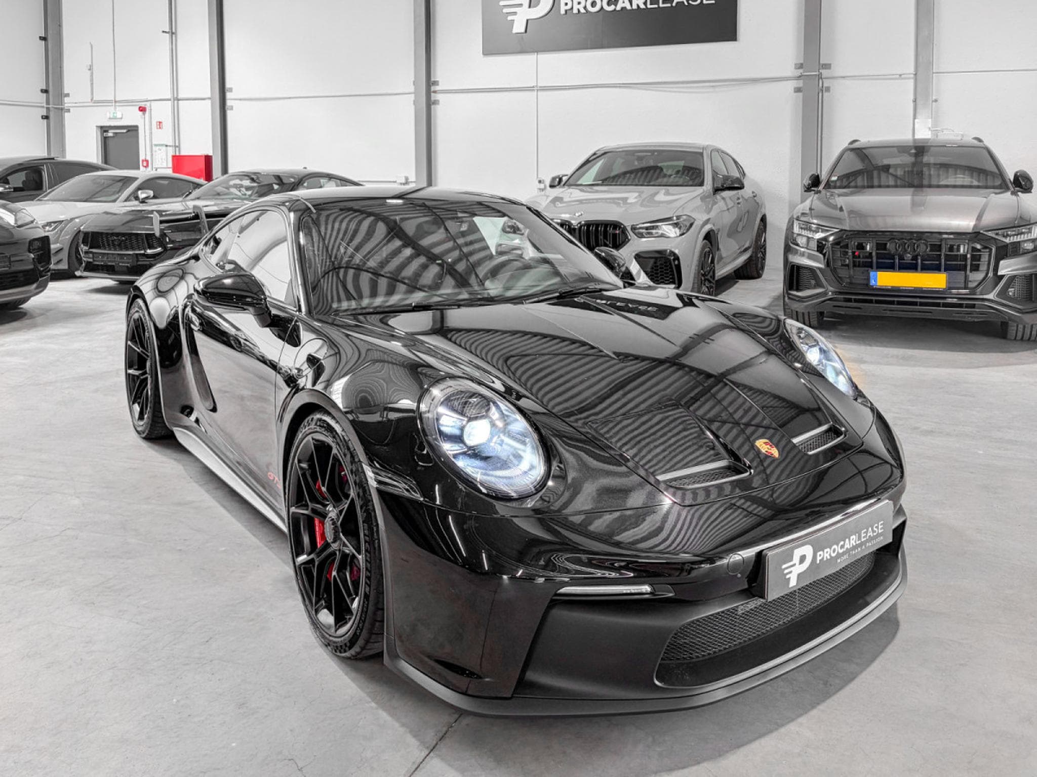Porsche 911 911/992 GT3 CLUBSPORT AKRAPOVIC  /Vollschalensitze (2022) - Photo 3