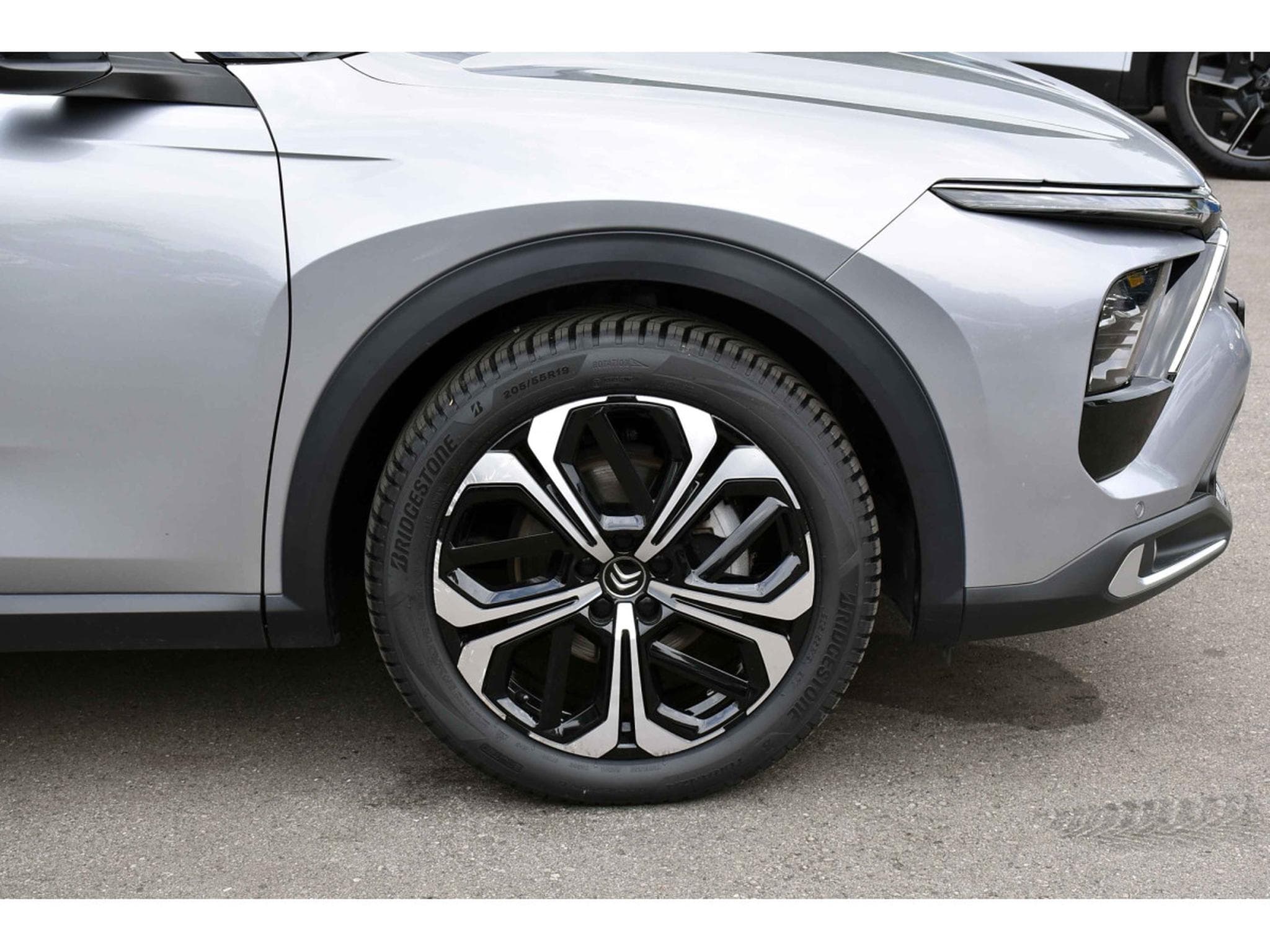 Citroën C5 X 1.2 130 PLUS EAT8 CUIR ACC HUD LANE 1° MAIN (2024) - Foto 5