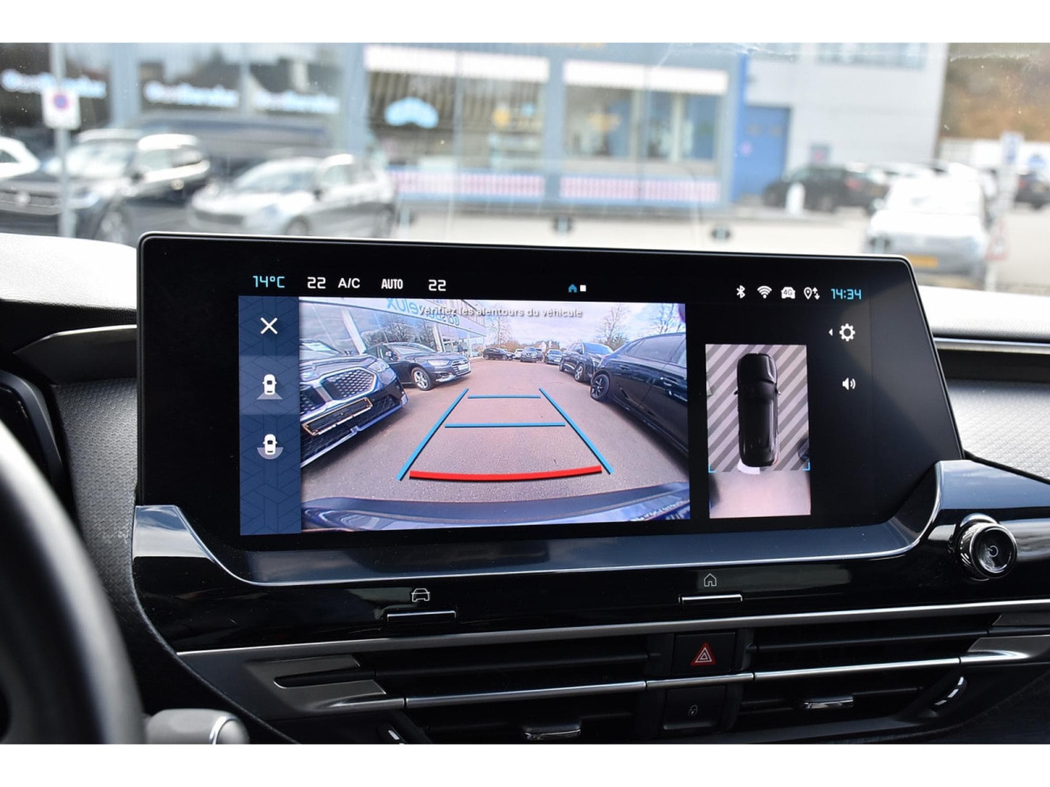 Citroën C5 X 1.2 130 PLUS EAT8 CUIR ACC HUD LANE 1° MAIN (2024) - Foto 16