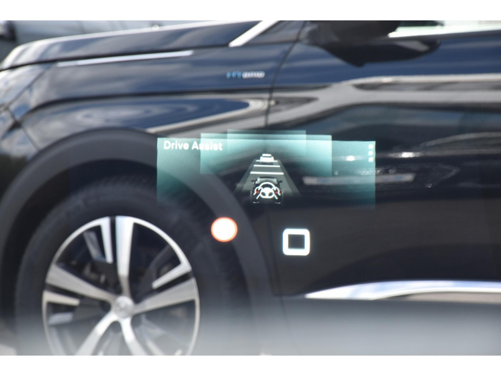 Citroën C5 X 1.2 130 PLUS EAT8 CUIR ACC HUD LANE 1° MAIN (2024) - Foto 17
