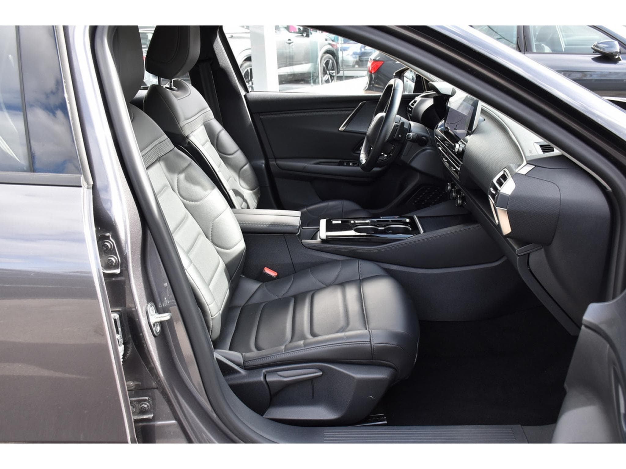 Citroën C5 X 1.2 130 PLUS EAT8 CUIR ACC HUD LANE 1° MAIN (2024) - Foto 7