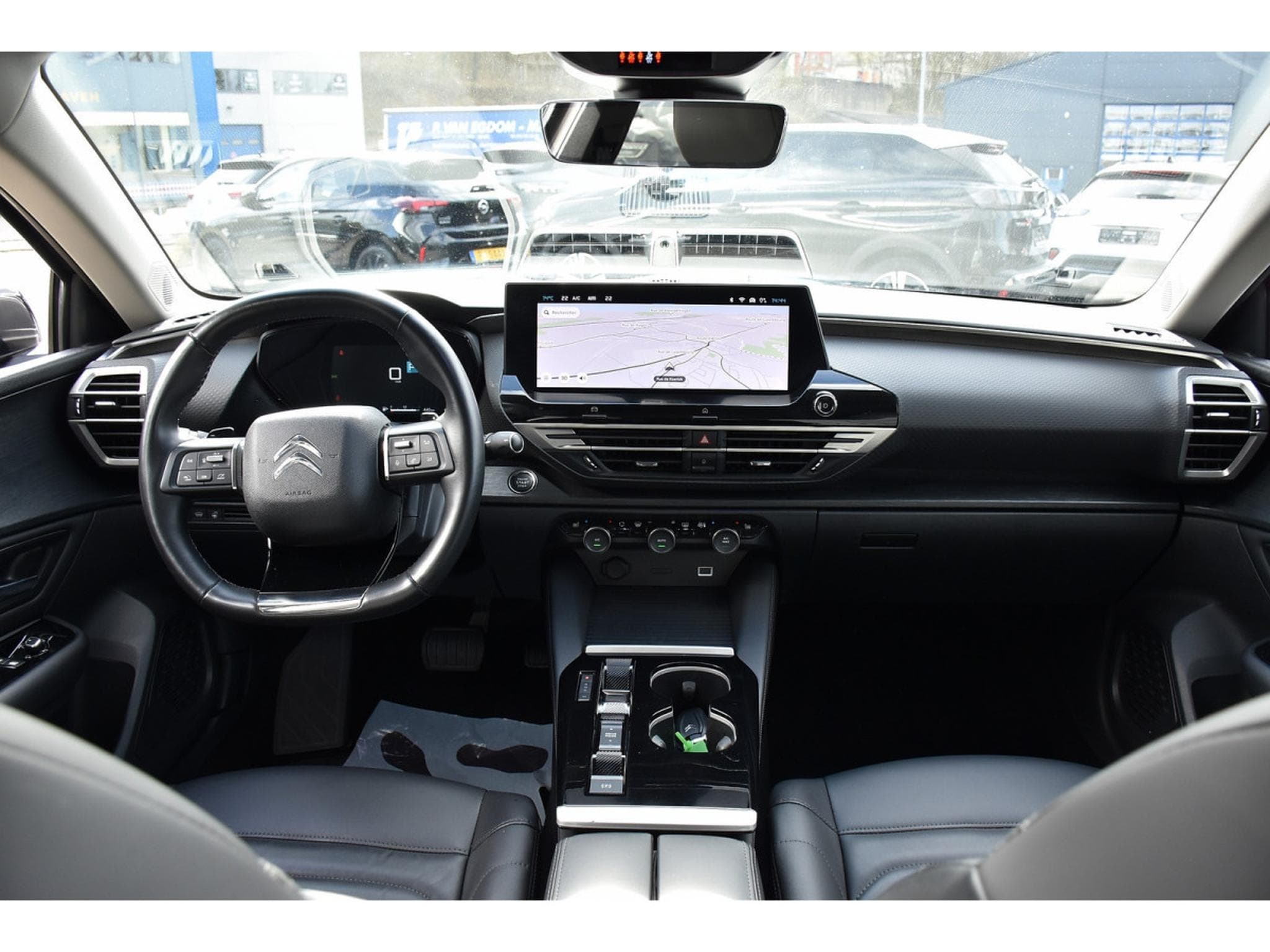 Citroën C5 X 1.2 130 PLUS EAT8 CUIR ACC HUD LANE 1° MAIN (2024) - Foto 9