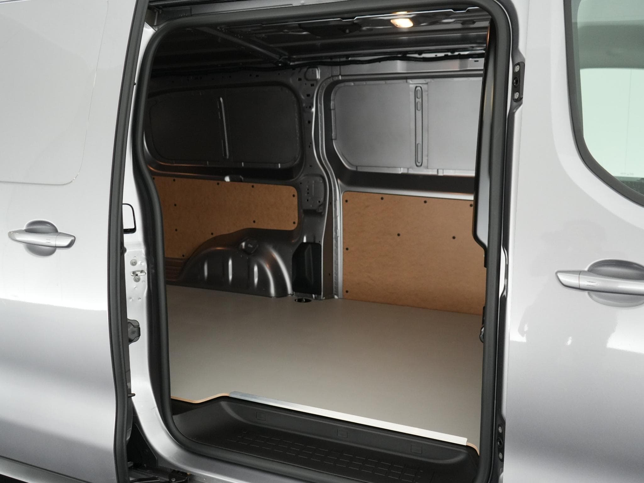 Opel Vivaro XL (2026) - Foto 14