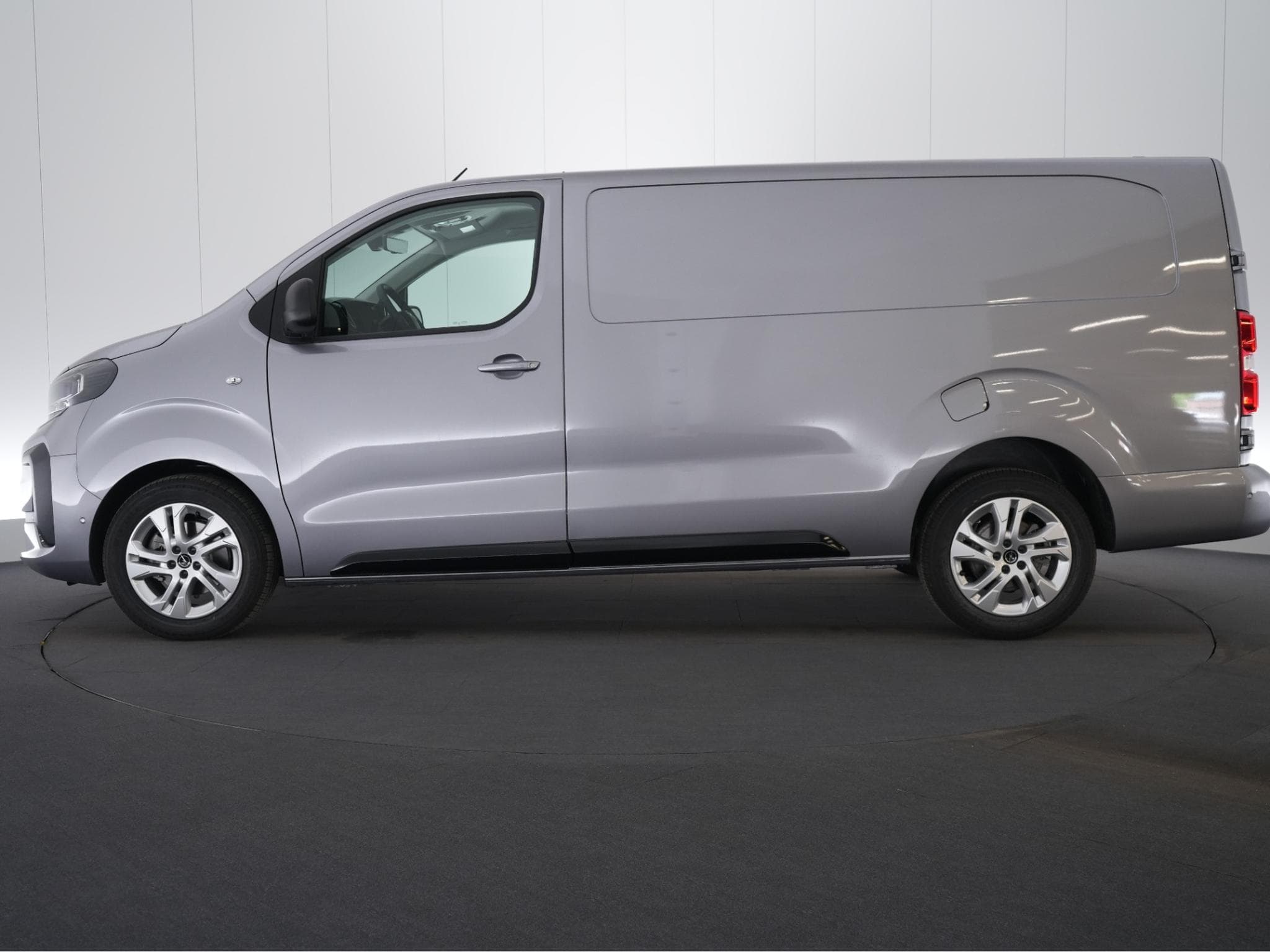 Opel Vivaro XL (2026) - Foto 4