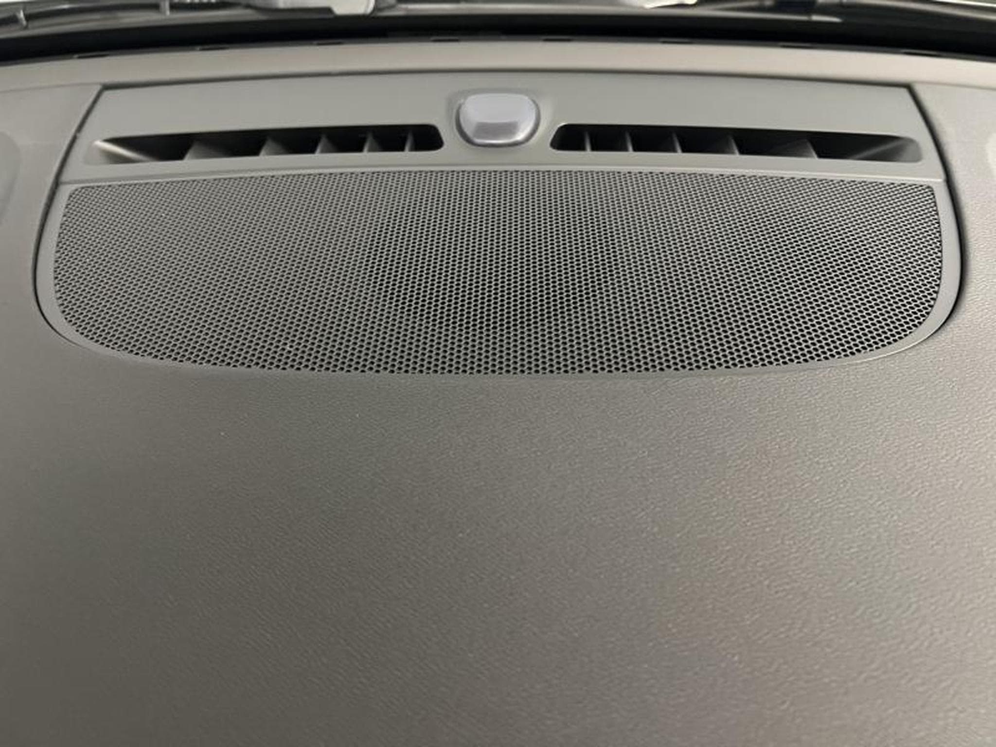 Volvo XC40 Core (2025) - Photo 15