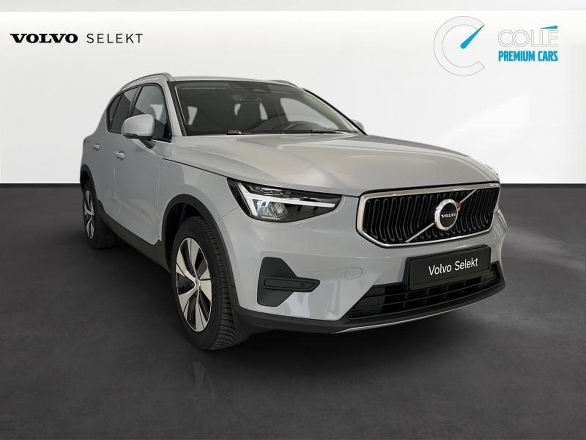 Volvo XC40 Core (2025) - Photo 5