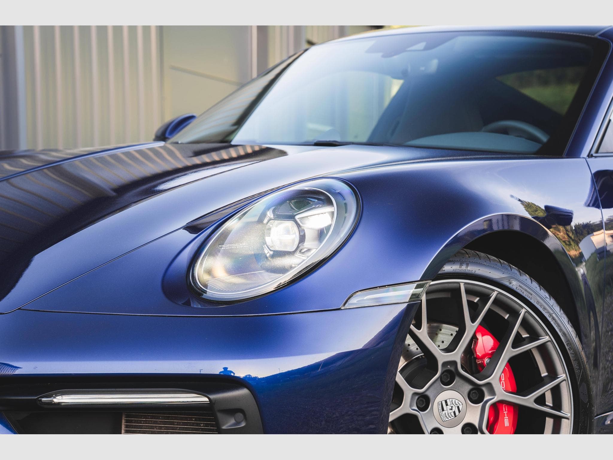 Porsche 911 Carrera 4S - SportDesign – Toit Carbone – Bleu Gentiane – Ap (2019) - Foto 9