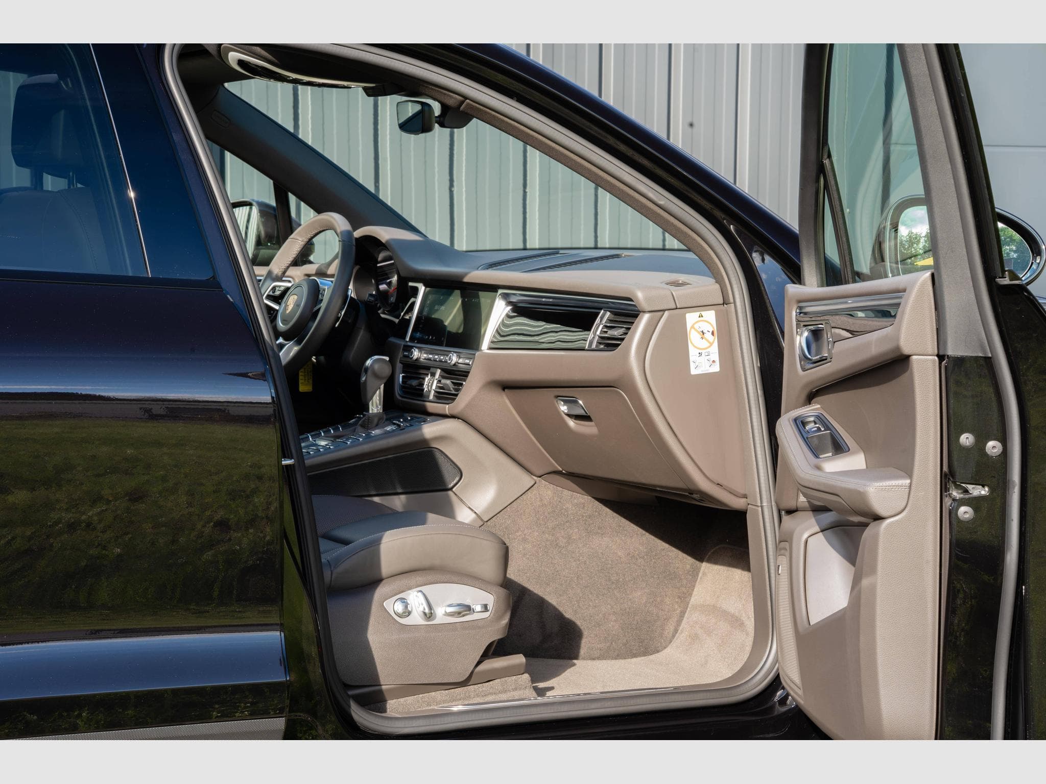 Porsche Macan S 3.0 V6 354ch – 1ère Main, Très Belle Configuration, Malus (2019) - Foto 26