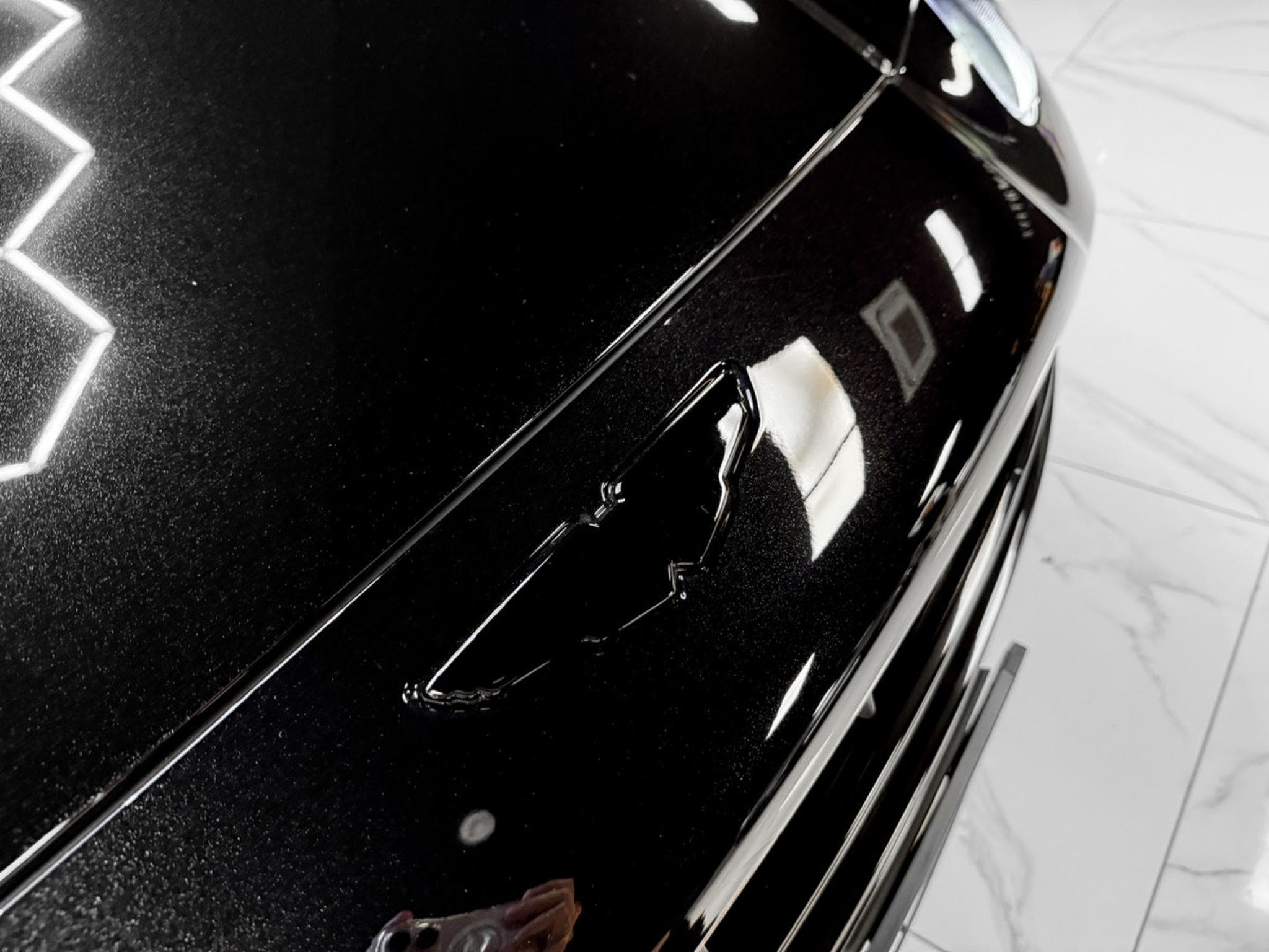 Aston-Martin DBX 707 (2022) - Foto 11
