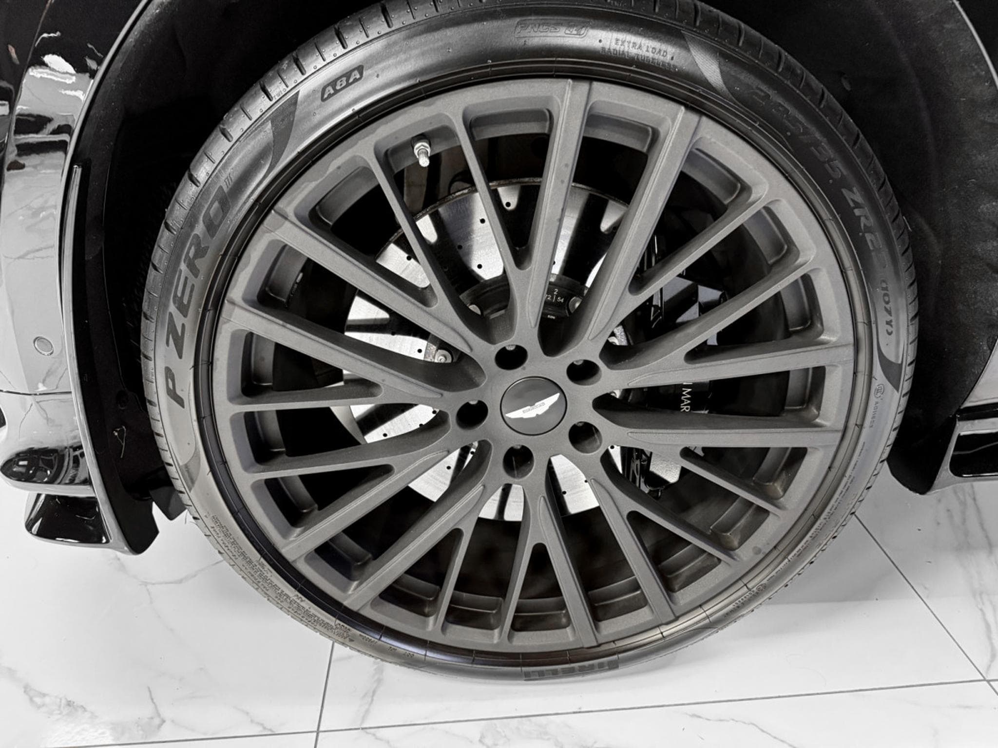 Aston-Martin DBX 707 (2022) - Foto 19