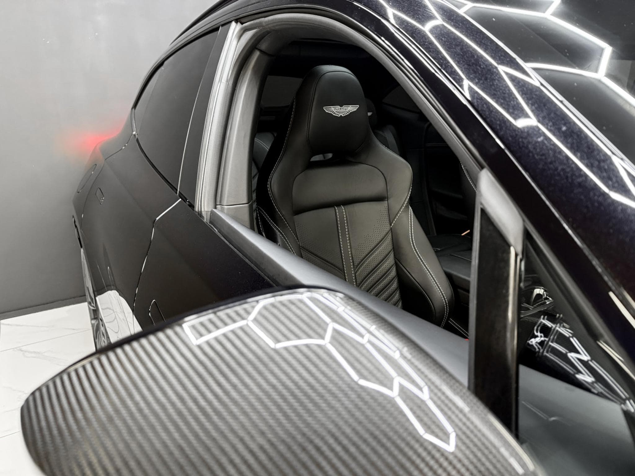 Aston-Martin DBX 707 (2022) - Foto 20