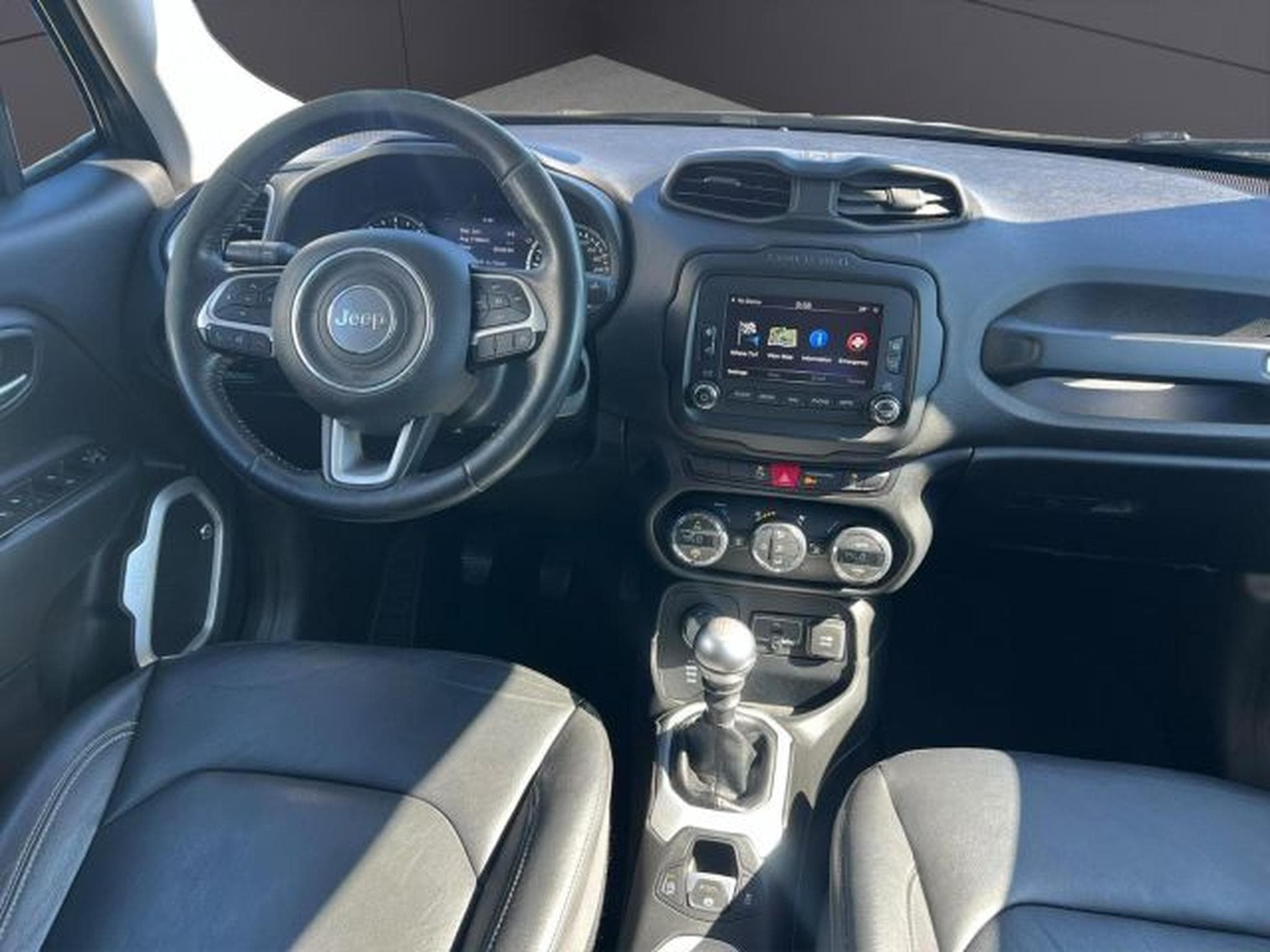Jeep Renegade Renegade Limited Adventure Edition 4WD Klima (2016) - Photo 12
