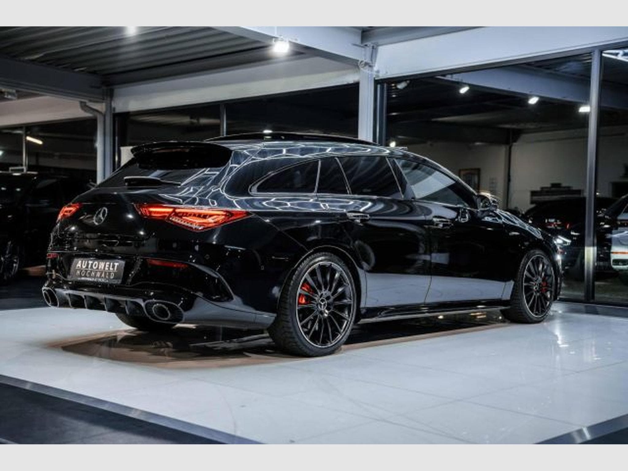 Mercedes CLA 35 AMG CLA 35 AMG Shooting Brake 4M Burm PANO Night 1HD (2021) - Photo 14