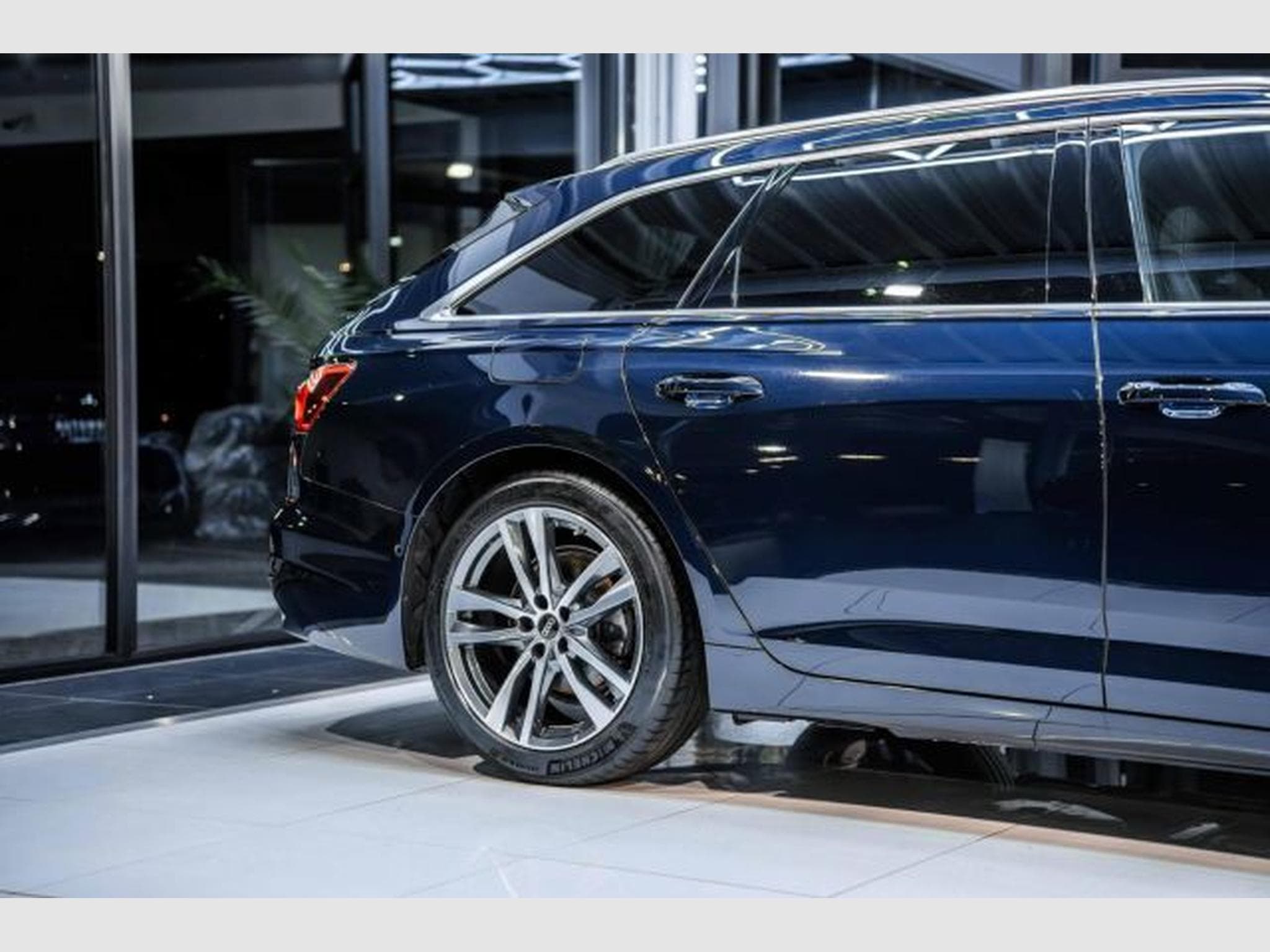 Audi A6 A6 Avant 40 TDI S-Line Sport Plus NAVI HuD STHZG (2023) - Photo 9