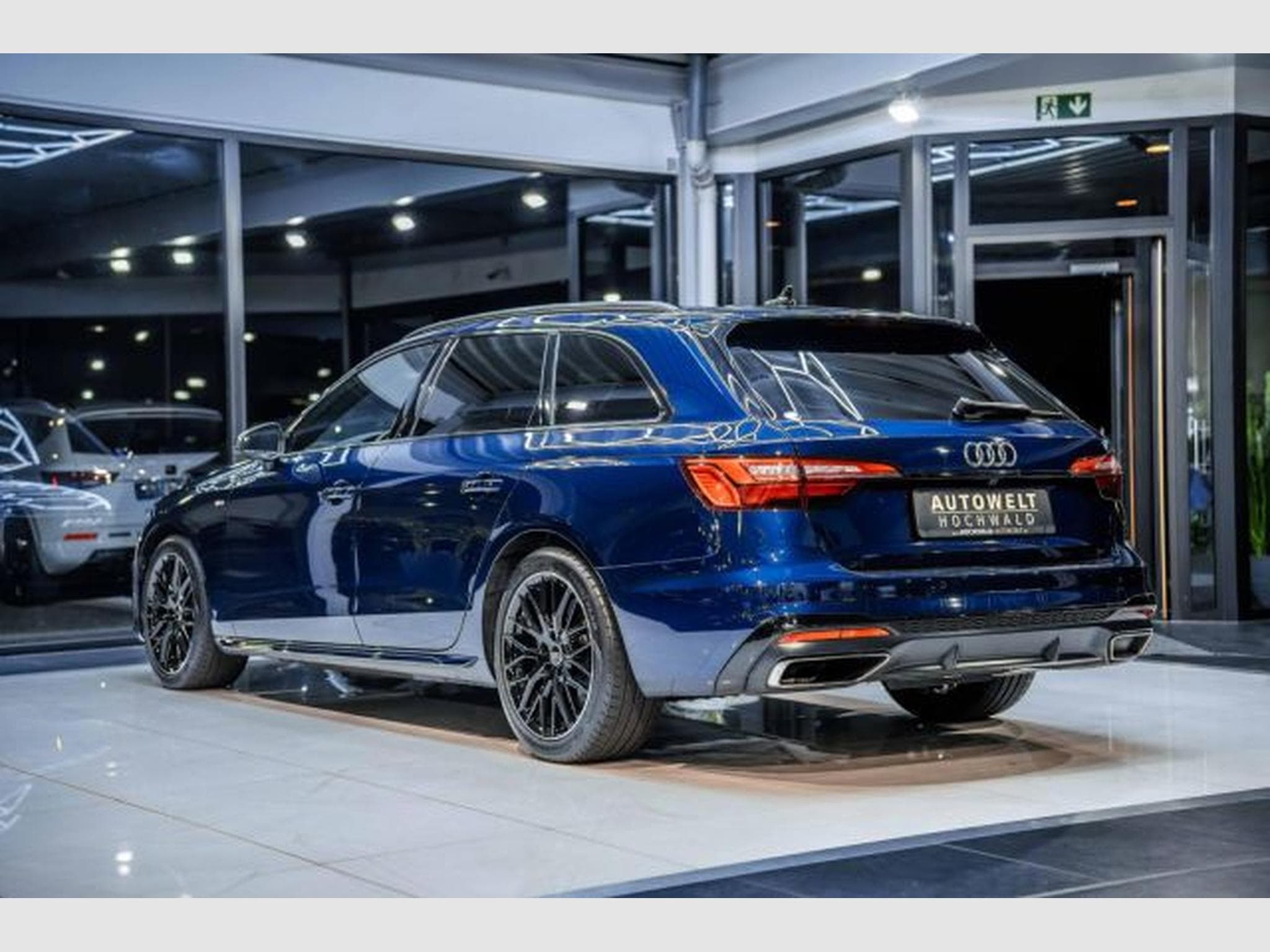 Audi A4 A4 Avant 40 TDI quattro S-Line S-tron LED STAHZG (2023) - Photo 11