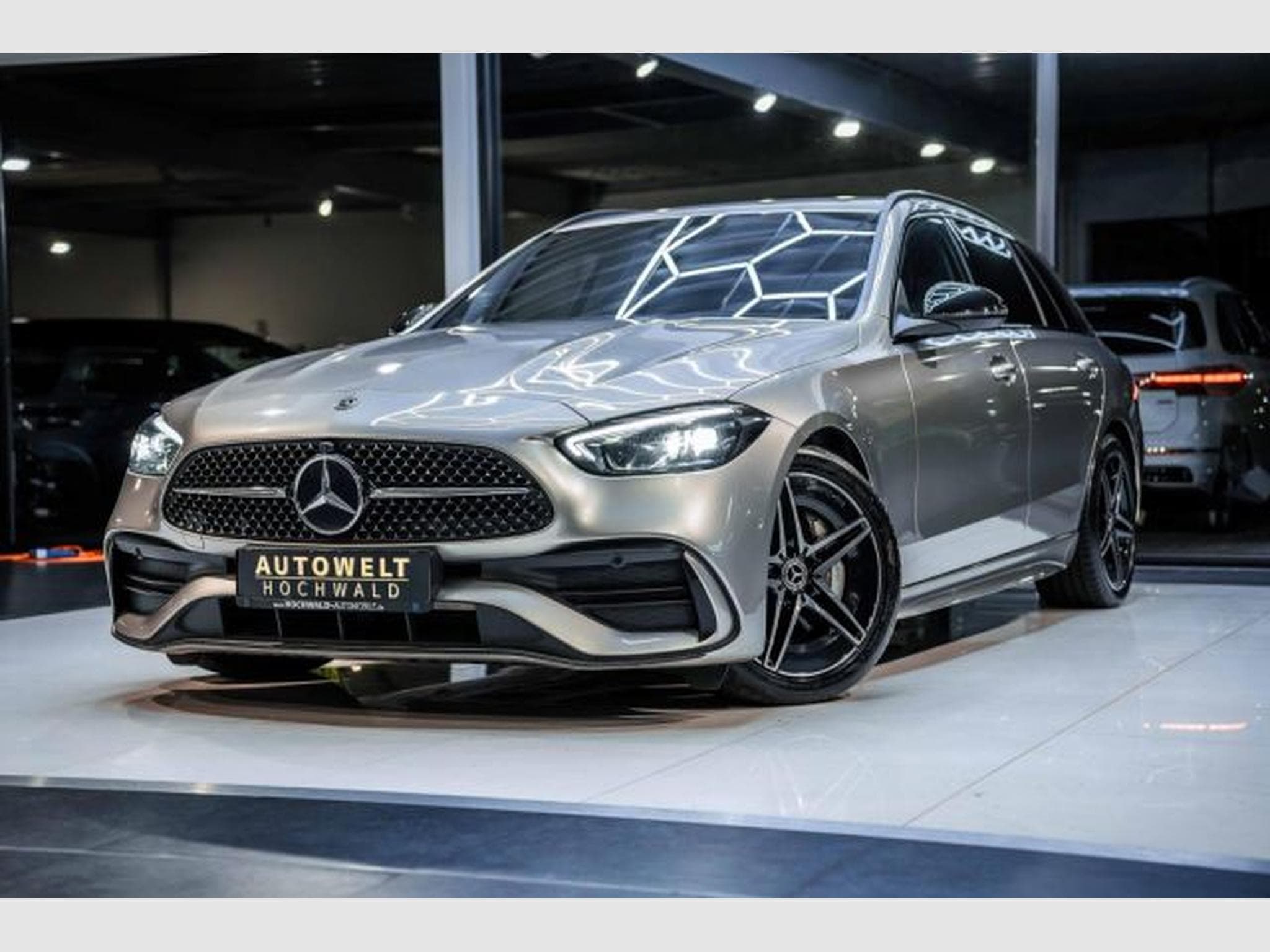 Mercedes C 200 C 200d T 9G-Tronic AMG Line LED AHK Night Burmes (2022) - Photo 2