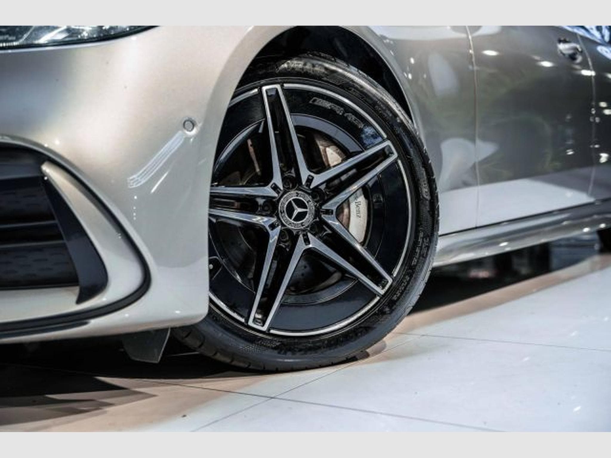 Mercedes C 200 C 200d T 9G-Tronic AMG Line LED AHK Night Burmes (2022) - Photo 3