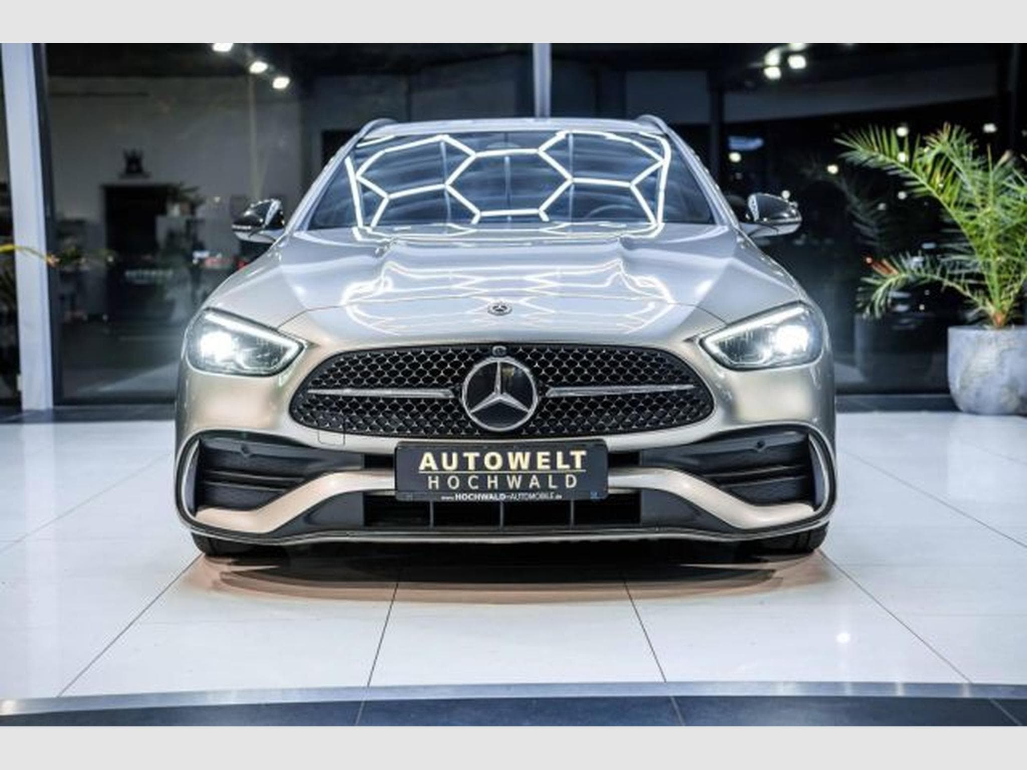 Mercedes C 200 C 200d T 9G-Tronic AMG Line LED AHK Night Burmes (2022) - Photo 5