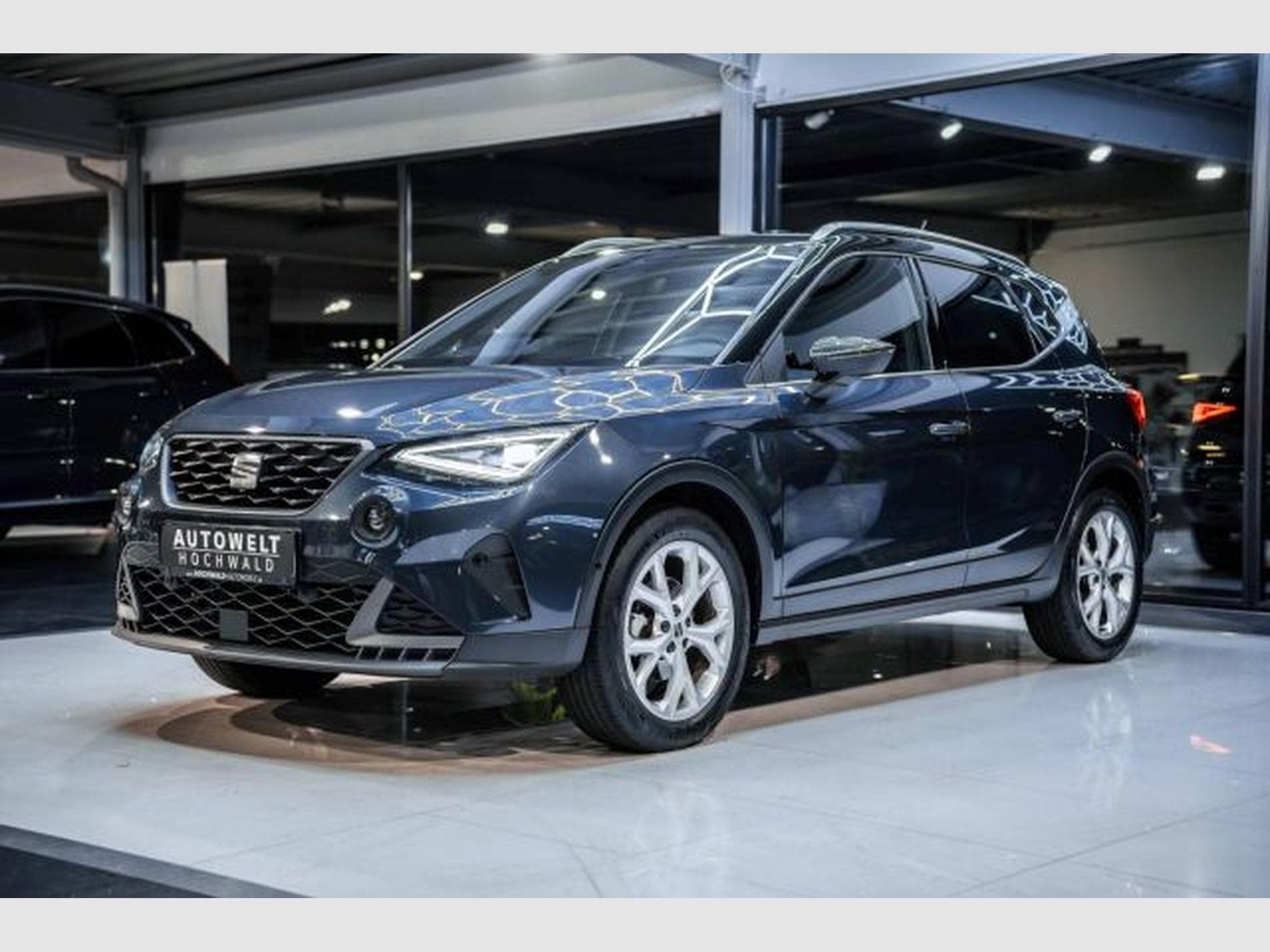 Seat Arona Arona 1.5 TSI DSG FR-Line NAVI LED RFK CarPL AHK (2021) - Photo 4