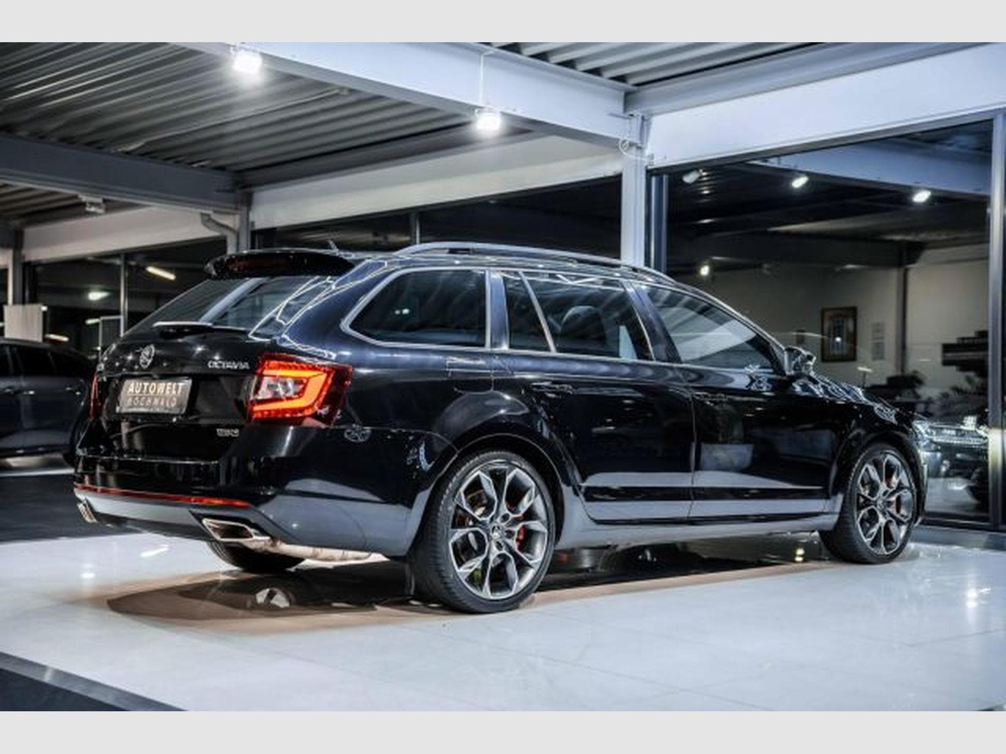 Skoda Octavia Octavia RS 2.0 TSI DSG NAVI LED RFK PANO VIRTUAL (2019) - Foto 14
