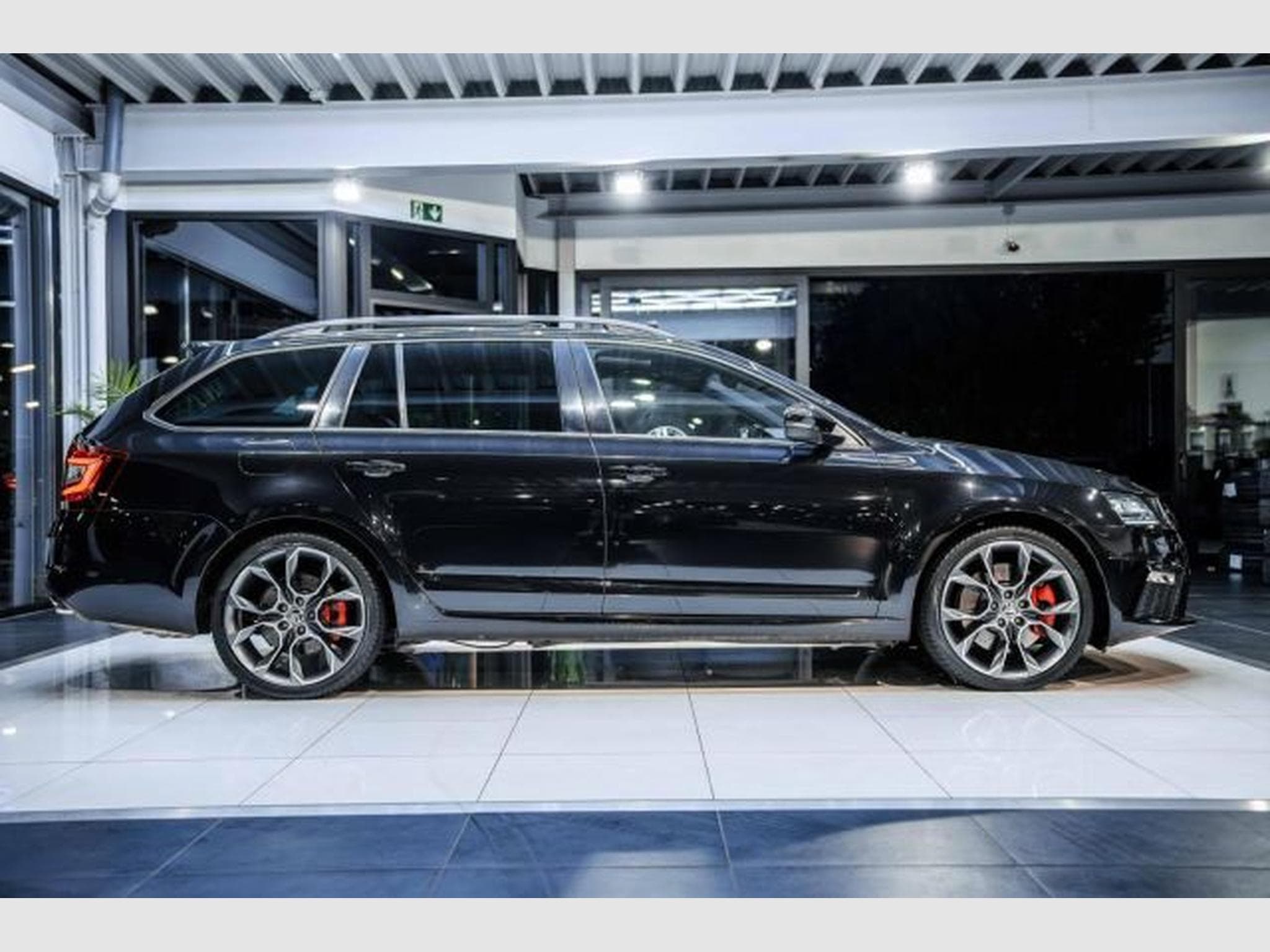 Skoda Octavia Octavia RS 2.0 TSI DSG NAVI LED RFK PANO VIRTUAL (2019) - Foto 8
