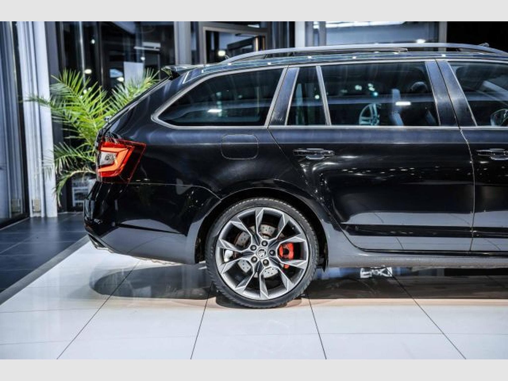 Skoda Octavia Octavia RS 2.0 TSI DSG NAVI LED RFK PANO VIRTUAL (2019) - Foto 9