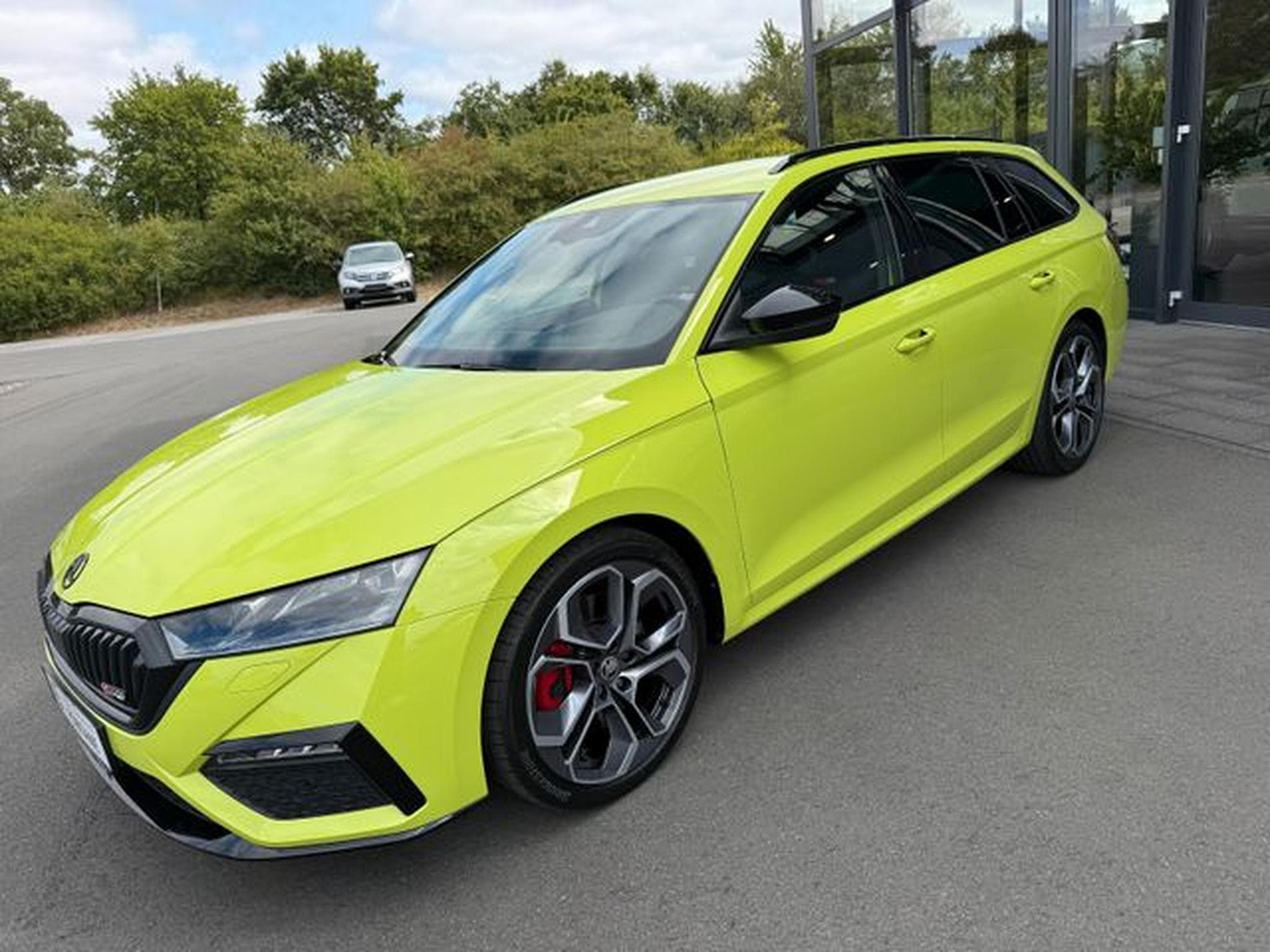 Skoda Octavia Octavia 2,0TSi Kombi RS 19" HUD DCC Matrix Colum (2023) - Foto 1