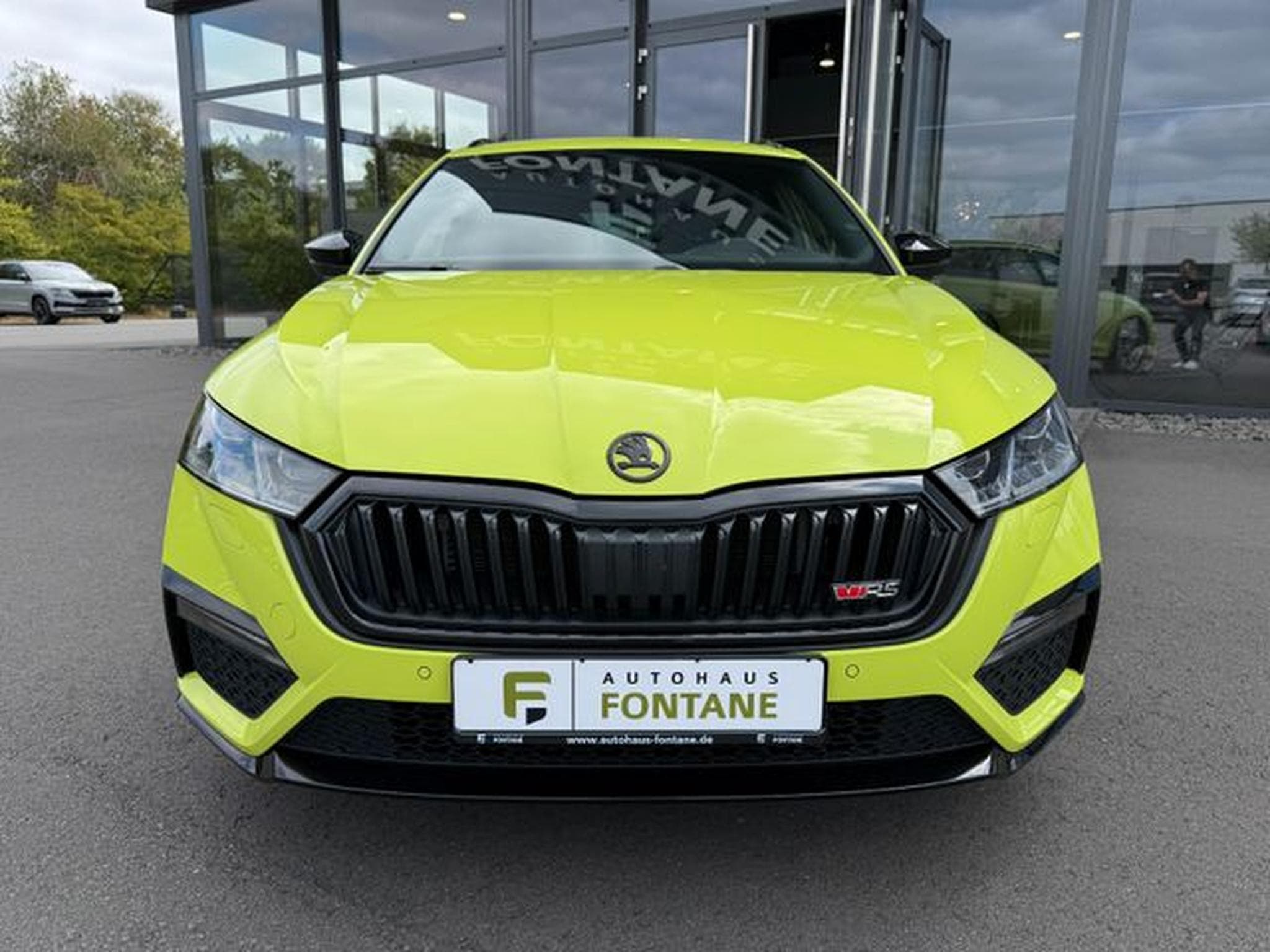 Skoda Octavia Octavia 2,0TSi Kombi RS 19" HUD DCC Matrix Colum (2023) - Foto 2