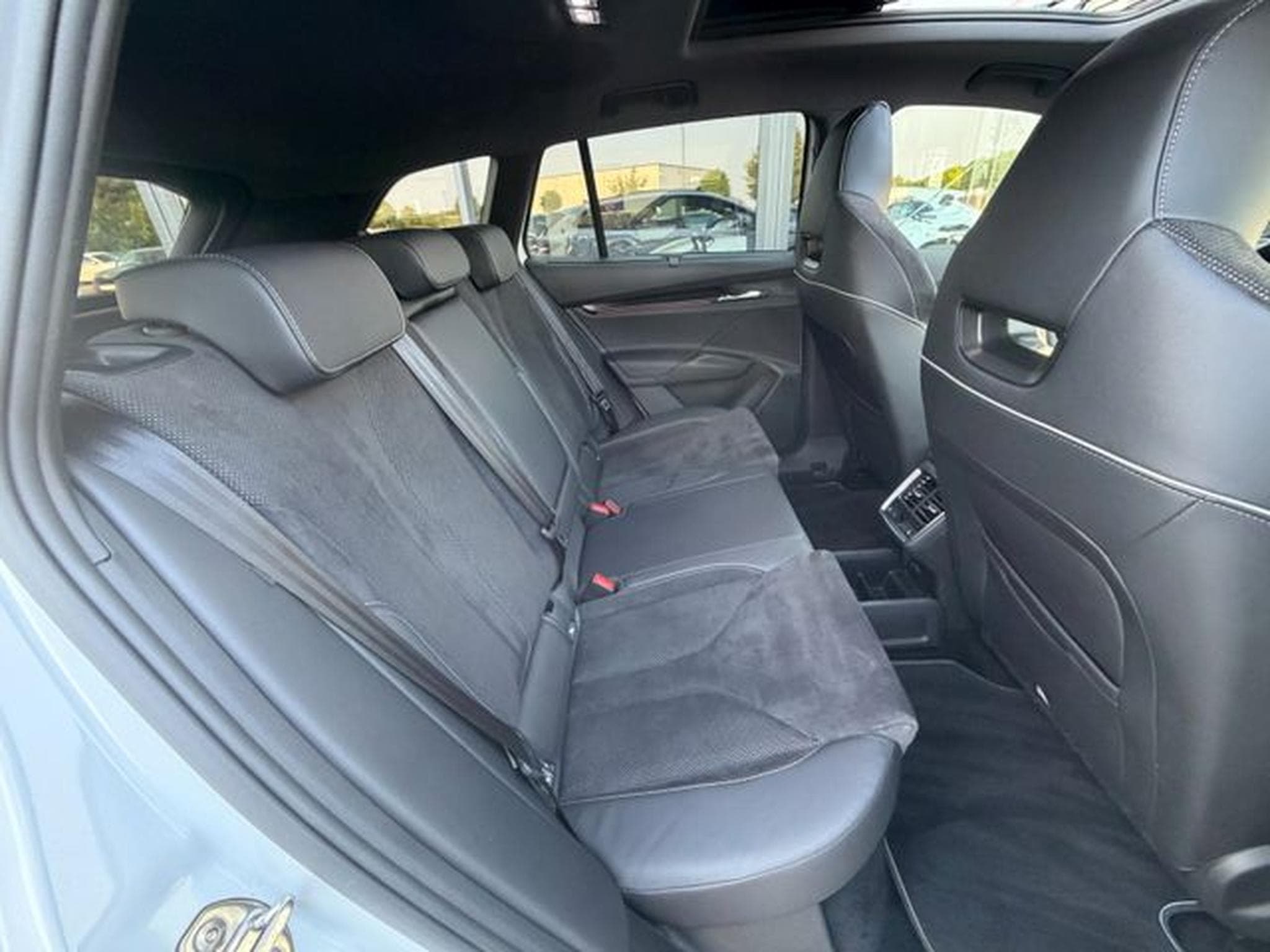 Skoda Enyaq Enyaq iv80 Sportline Pano AHK WP 21" 360° Memory (2022) - Foto 15