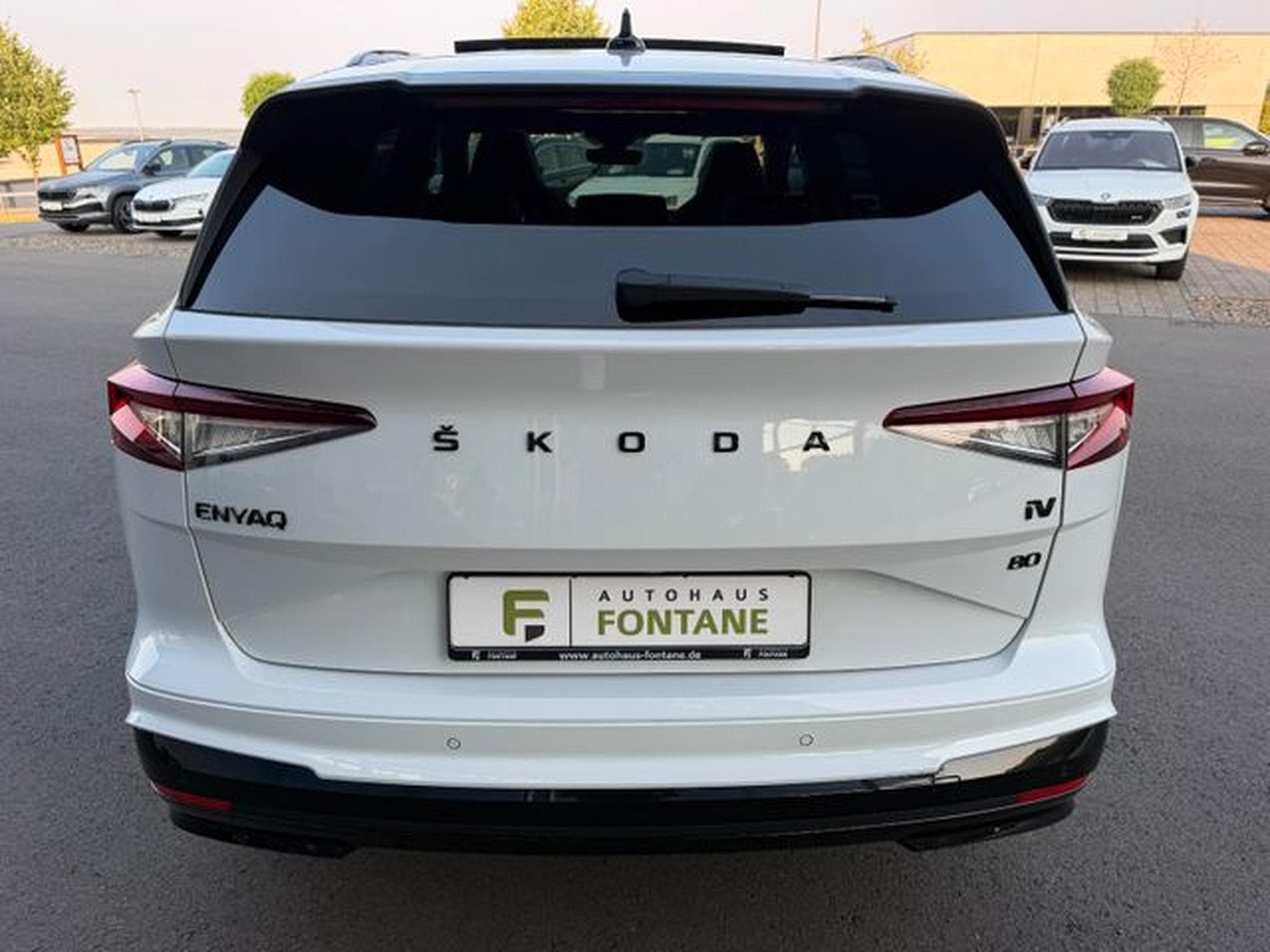 Skoda Enyaq Enyaq iv80 Sportline Pano AHK WP 21" 360° Memory (2022) - Foto 6