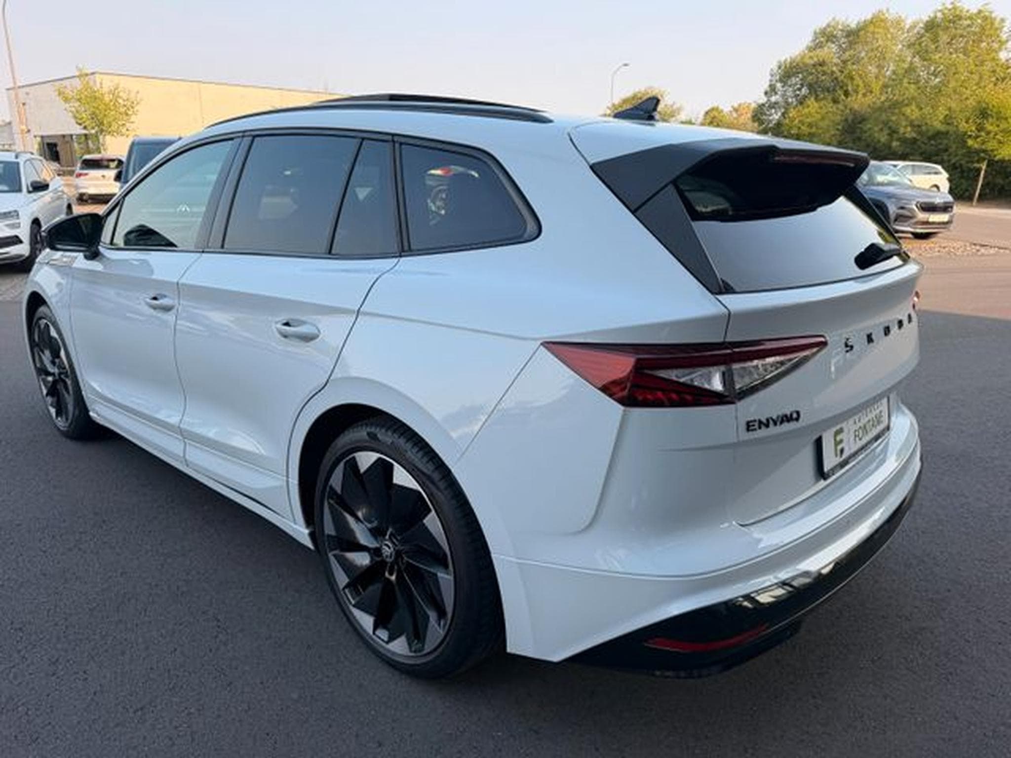 Skoda Enyaq Enyaq iv80 Sportline Pano AHK WP 21" 360° Memory (2022) - Foto 7