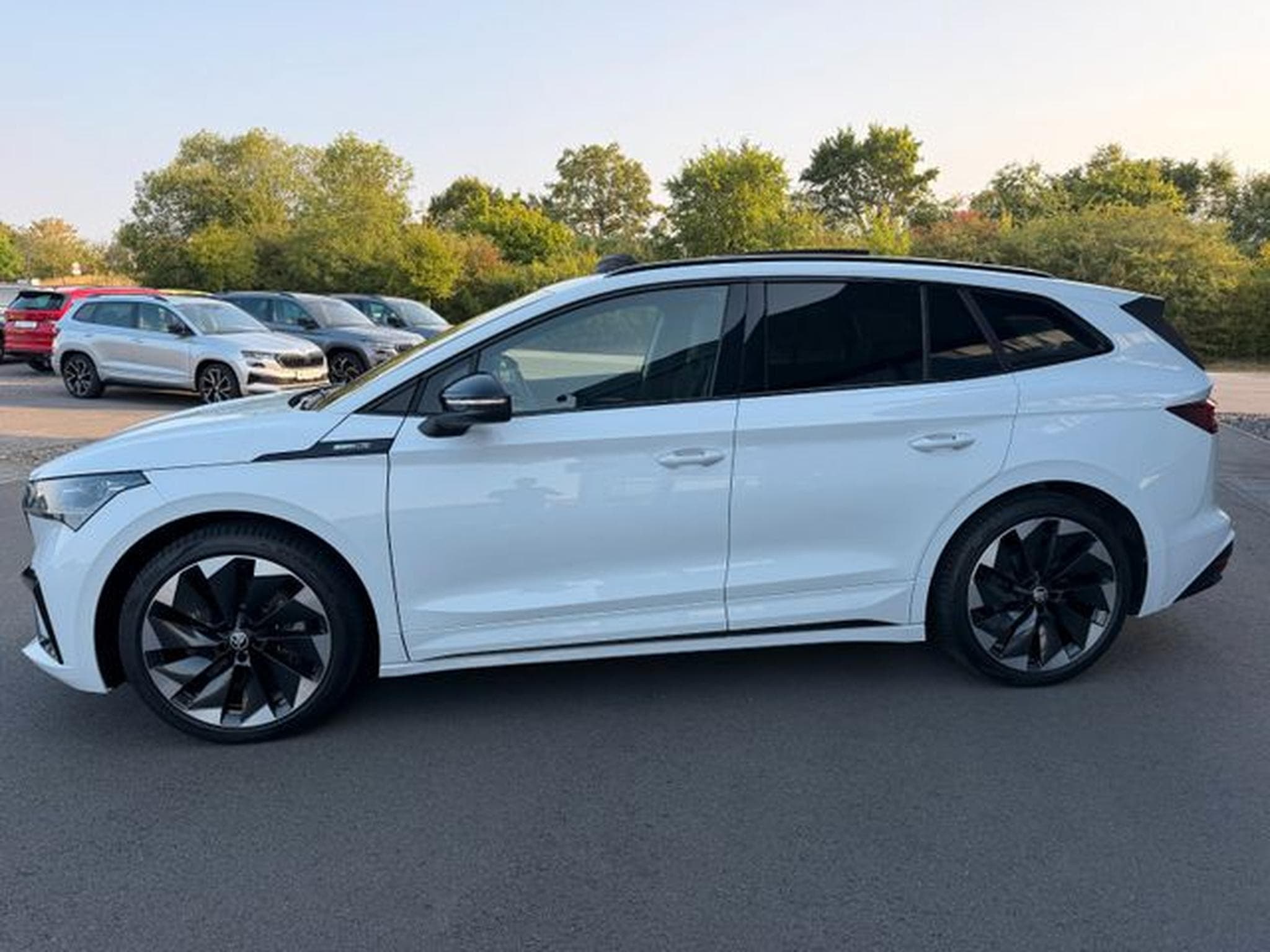 Skoda Enyaq Enyaq iv80 Sportline Pano AHK WP 21" 360° Memory (2022) - Foto 8