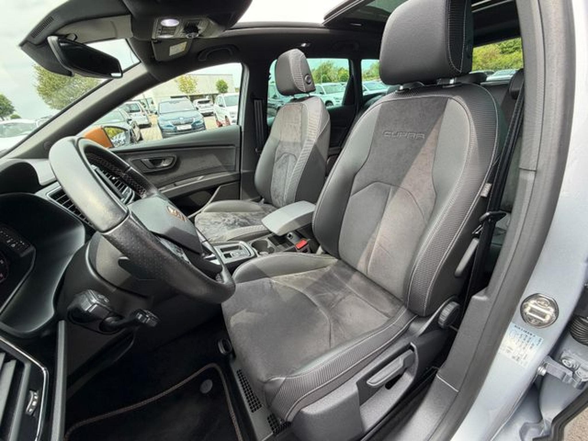 Seat Leon Leon ST Cupra 300PS 4Drive Pano Alcantara Navi (2020) - Foto 9