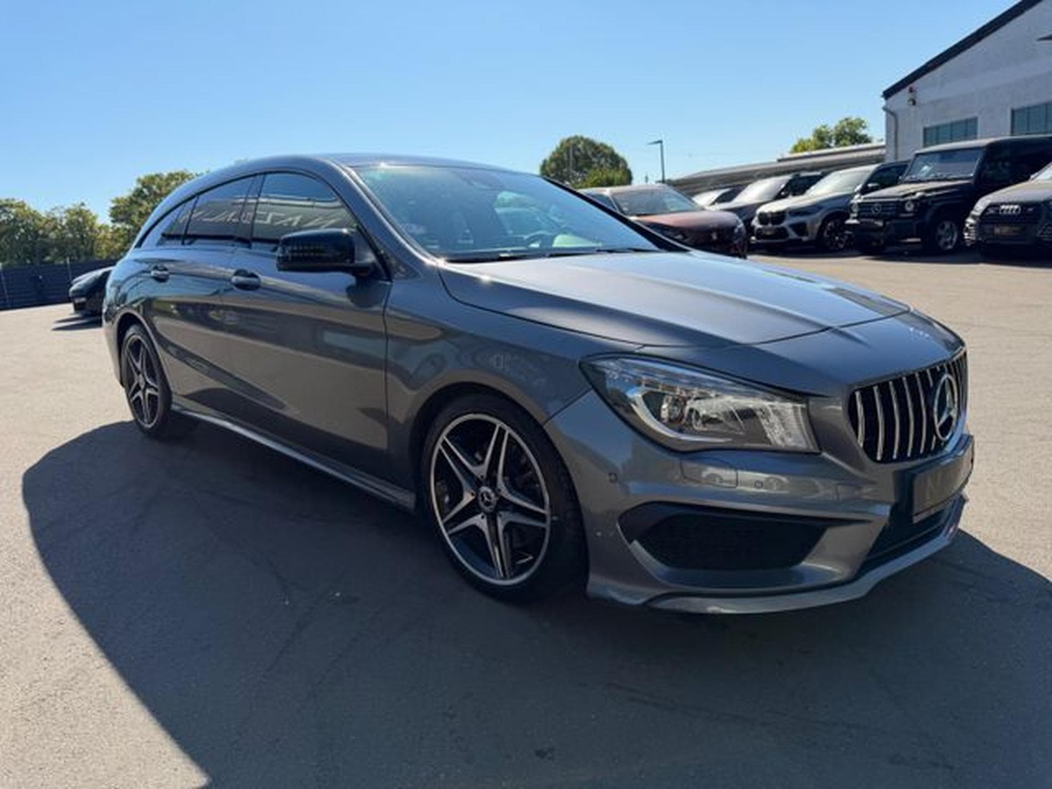 Mercedes CLA CLA 250 SHOOTING BRAKE AMG-LINE *AUT*NAVI*PANO* (2016) - Foto 4