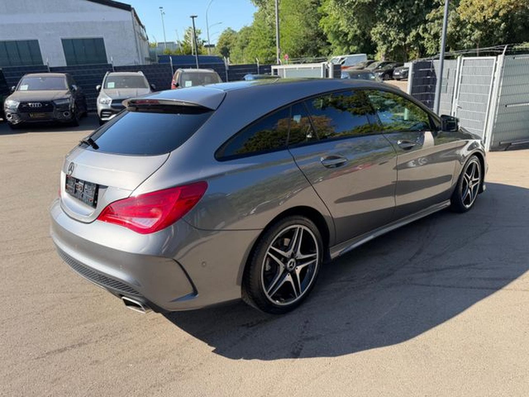 Mercedes CLA CLA 250 SHOOTING BRAKE AMG-LINE *AUT*NAVI*PANO* (2016) - Foto 6