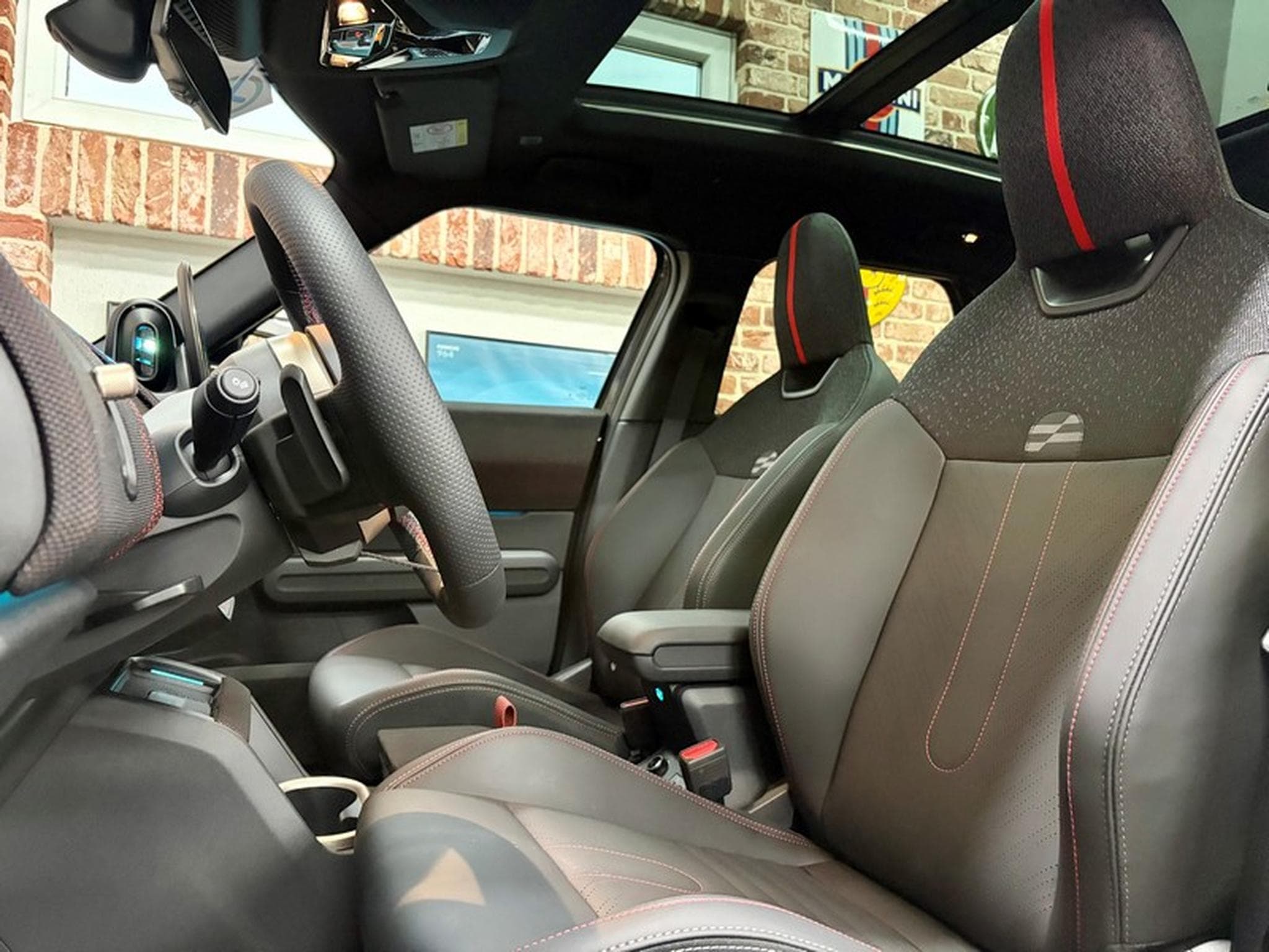 Mini Countryman Countryman Cooper 2.0 301cv Auto 4x4 JCW (2026) - Photo 5