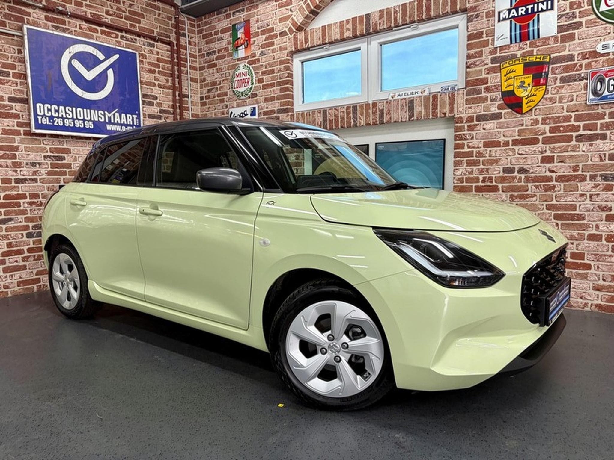 Suzuki Swift Swift 1.2 Hybrid 83cv Auto GL Navig/SiègeCh/Cam (2025) - Foto 1