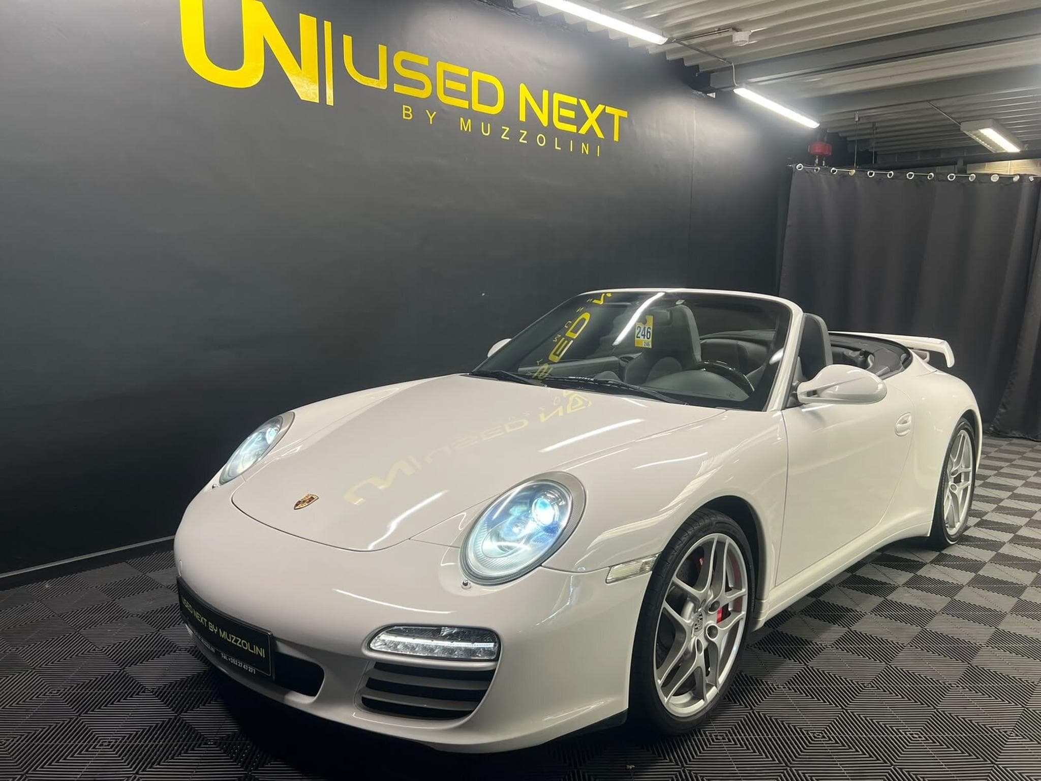 Porsche 911 CARRERA 4S CABRIOLET (2009) - Photo 1
