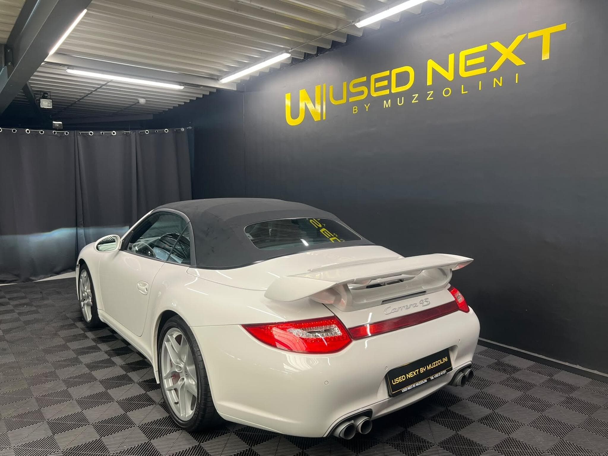 Porsche 911 CARRERA 4S CABRIOLET (2009) - Photo 8