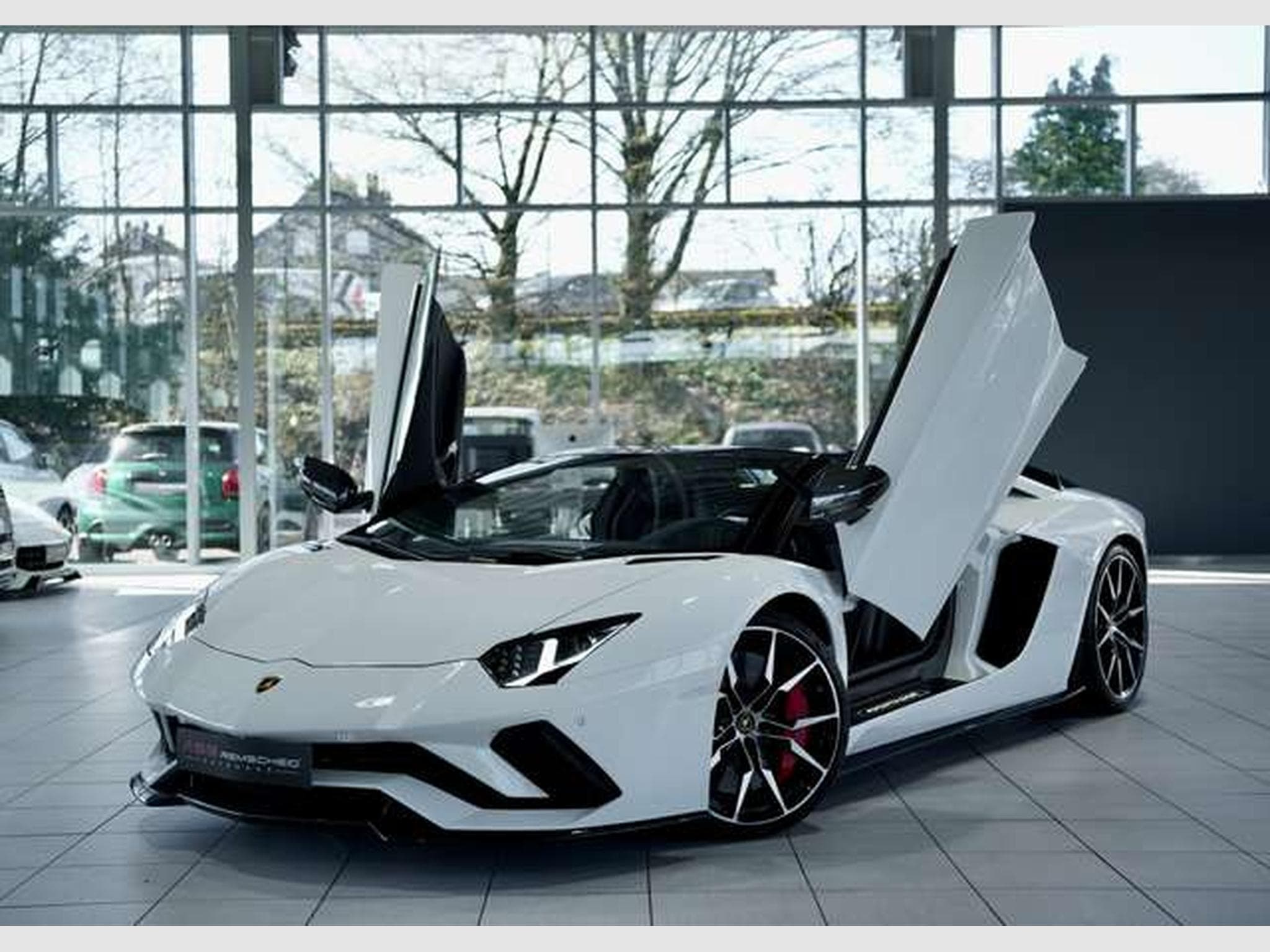 Lamborghini Aventador S Roadster *2.H *Carbon* LIFT* Dt.Fzg* (2019) - Photo 1