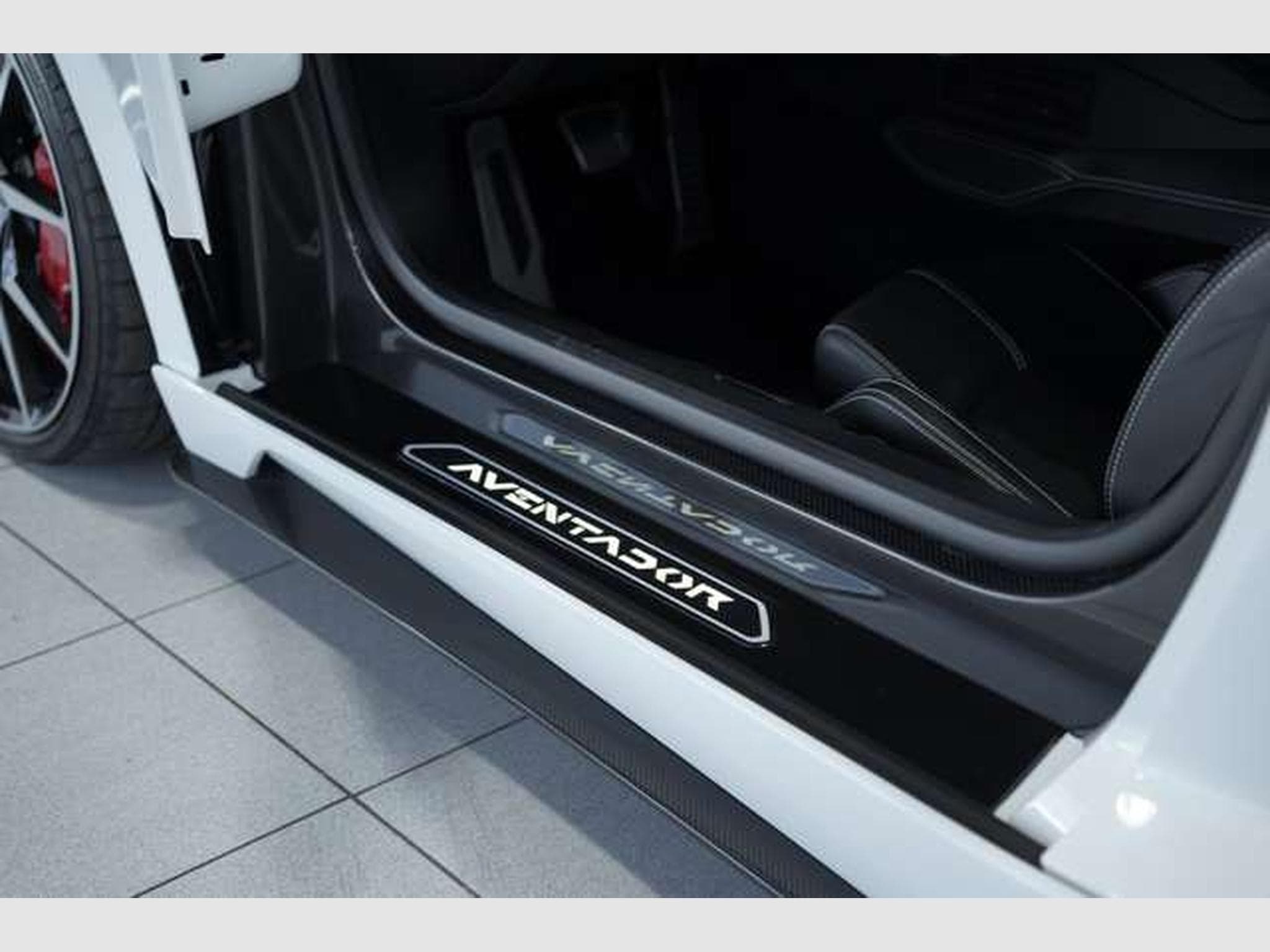 Lamborghini Aventador S Roadster *2.H *Carbon* LIFT* Dt.Fzg* (2019) - Photo 33