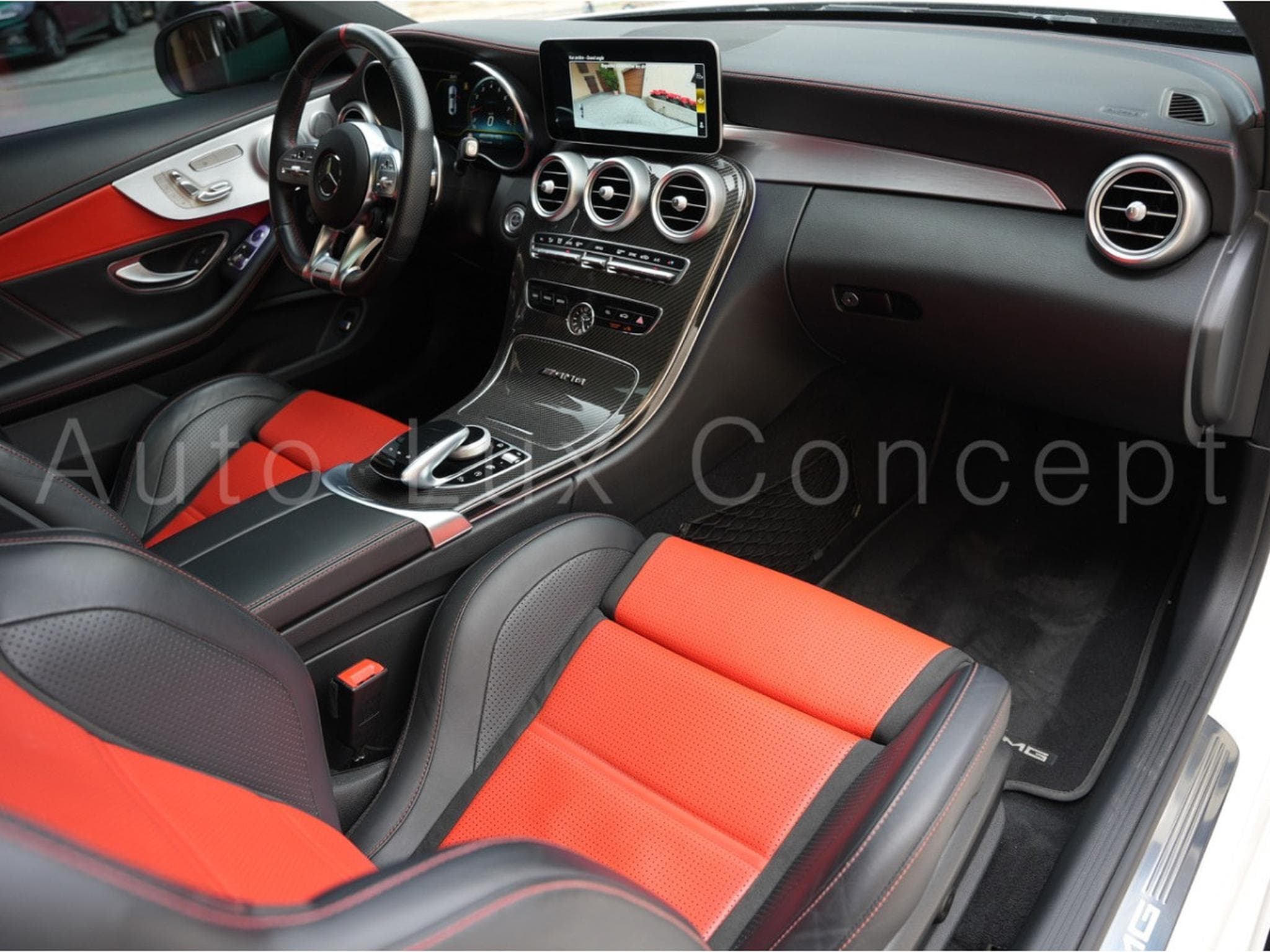 Mercedes C 63 AMG S Coupé (2020) - Photo 6